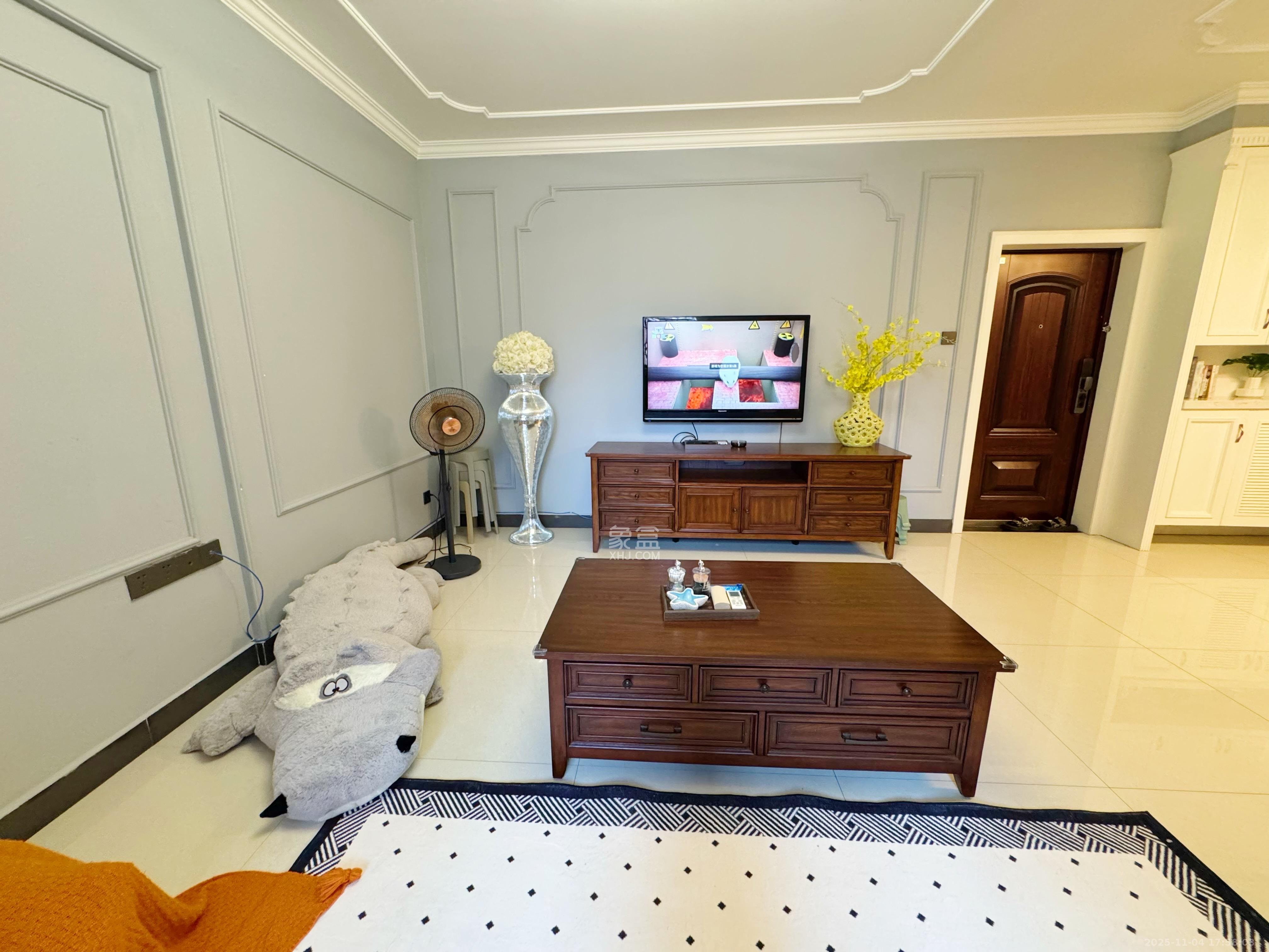 星沙教师公寓  3室2厅2卫    2800.0元/月室内图