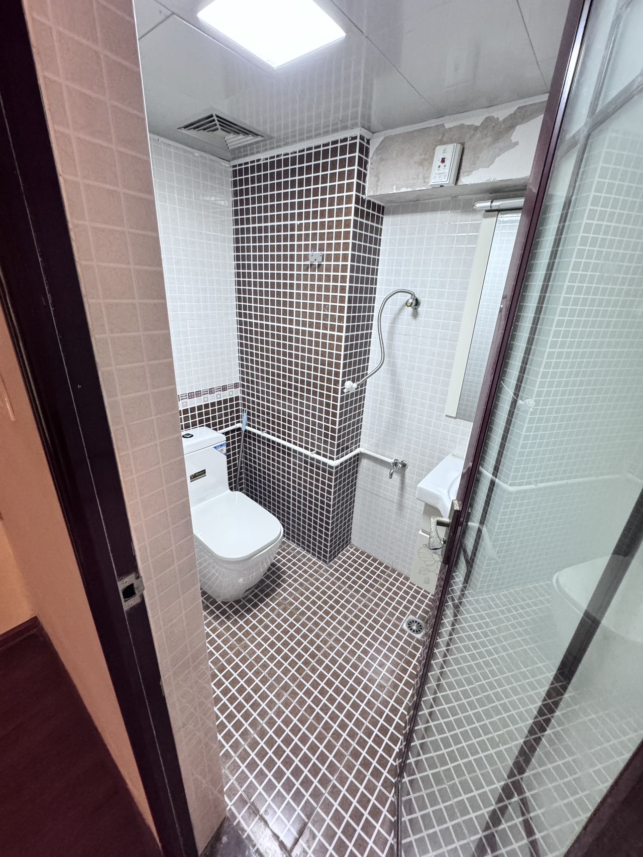 兰海佳园  4室2厅2卫    2500.0元/月室内图