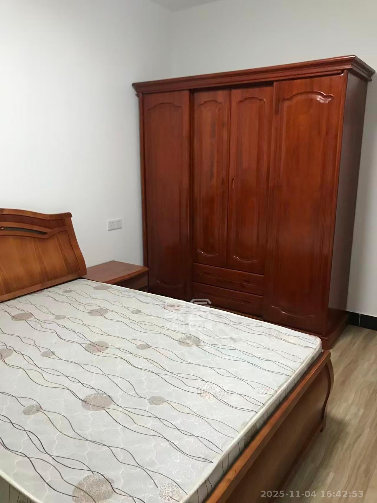 怡海星城  2室2厅1卫    1500.0元/月室内图