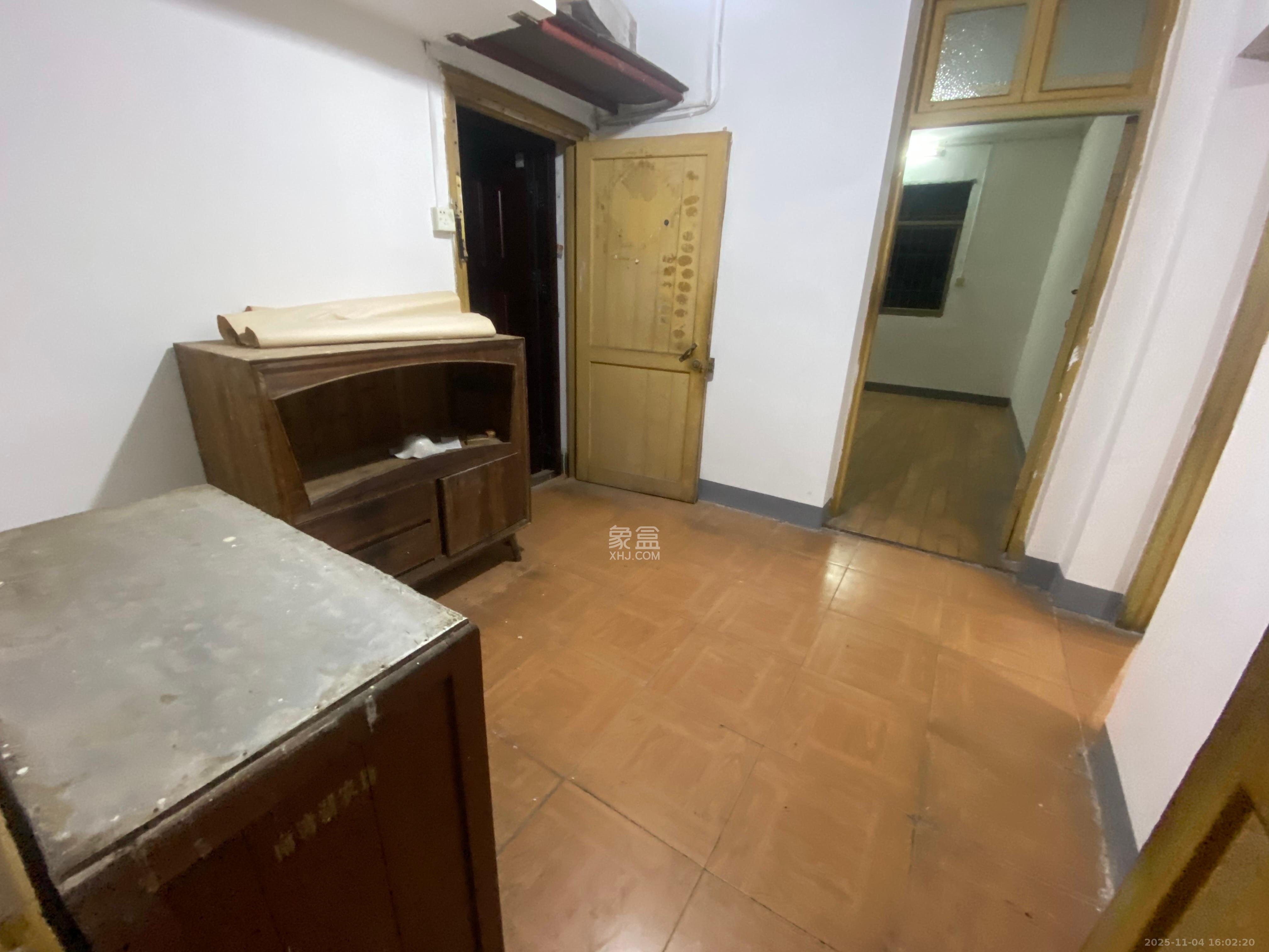 长坡水利水电机械厂宿舍  2室1厅1卫    1200.0元/月室内图