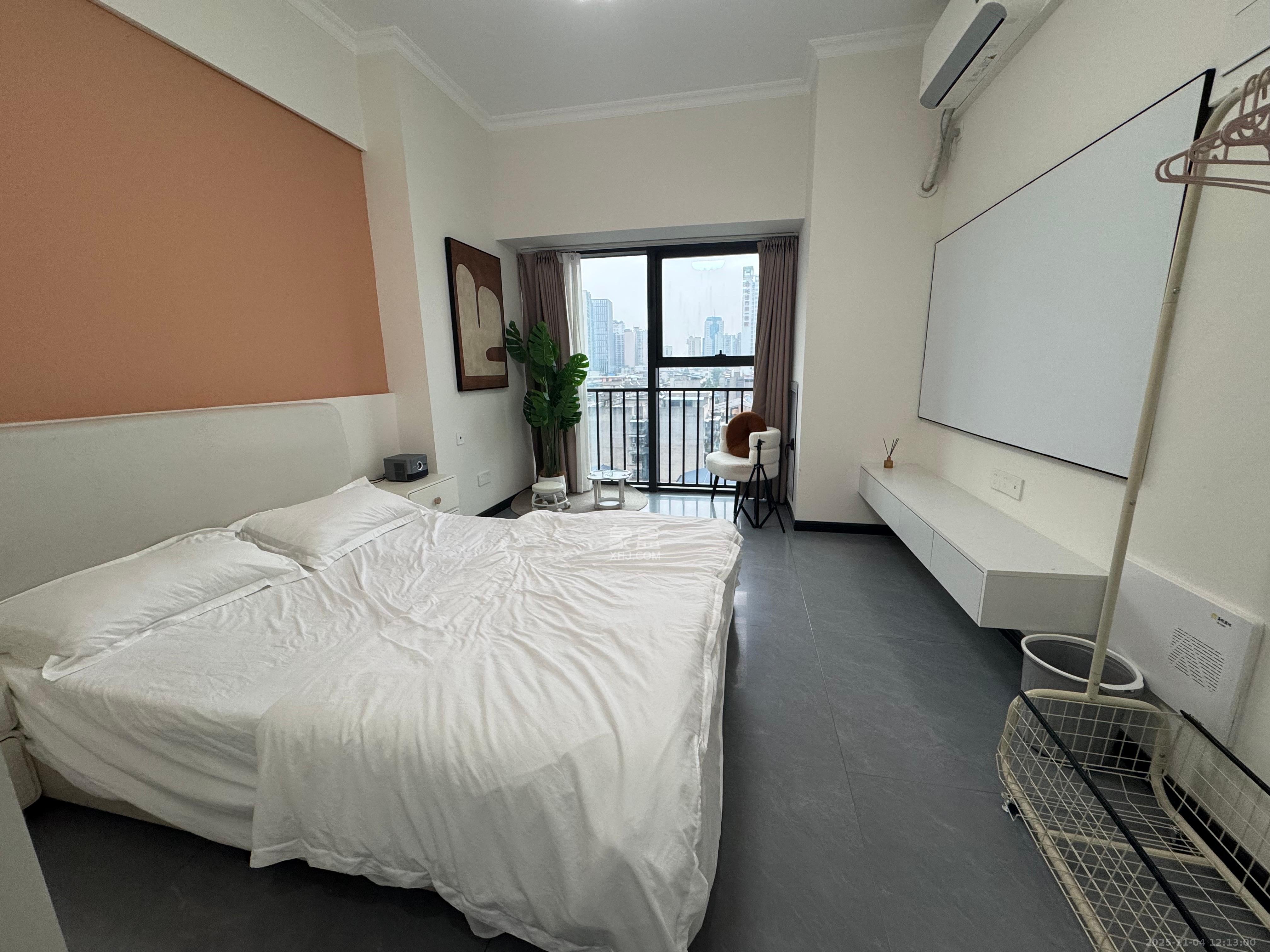 华润置地中心 1室1厅1卫 2500.0元/月 华润置地中心 1室1厅1卫 2500.0元/月室内图