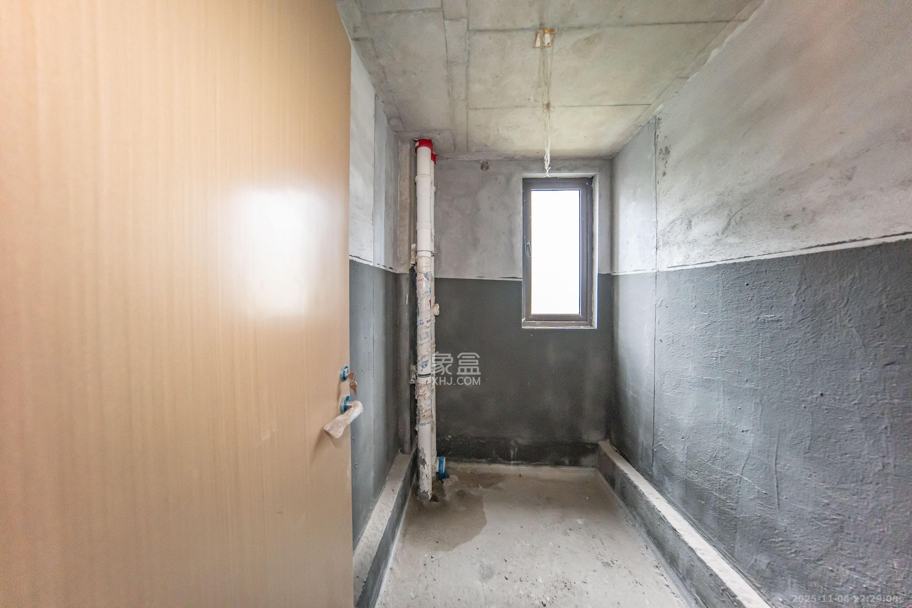 城发恒伟星雅韵（恒伟星辉苑）  4室2厅2卫    199.8万卫生间