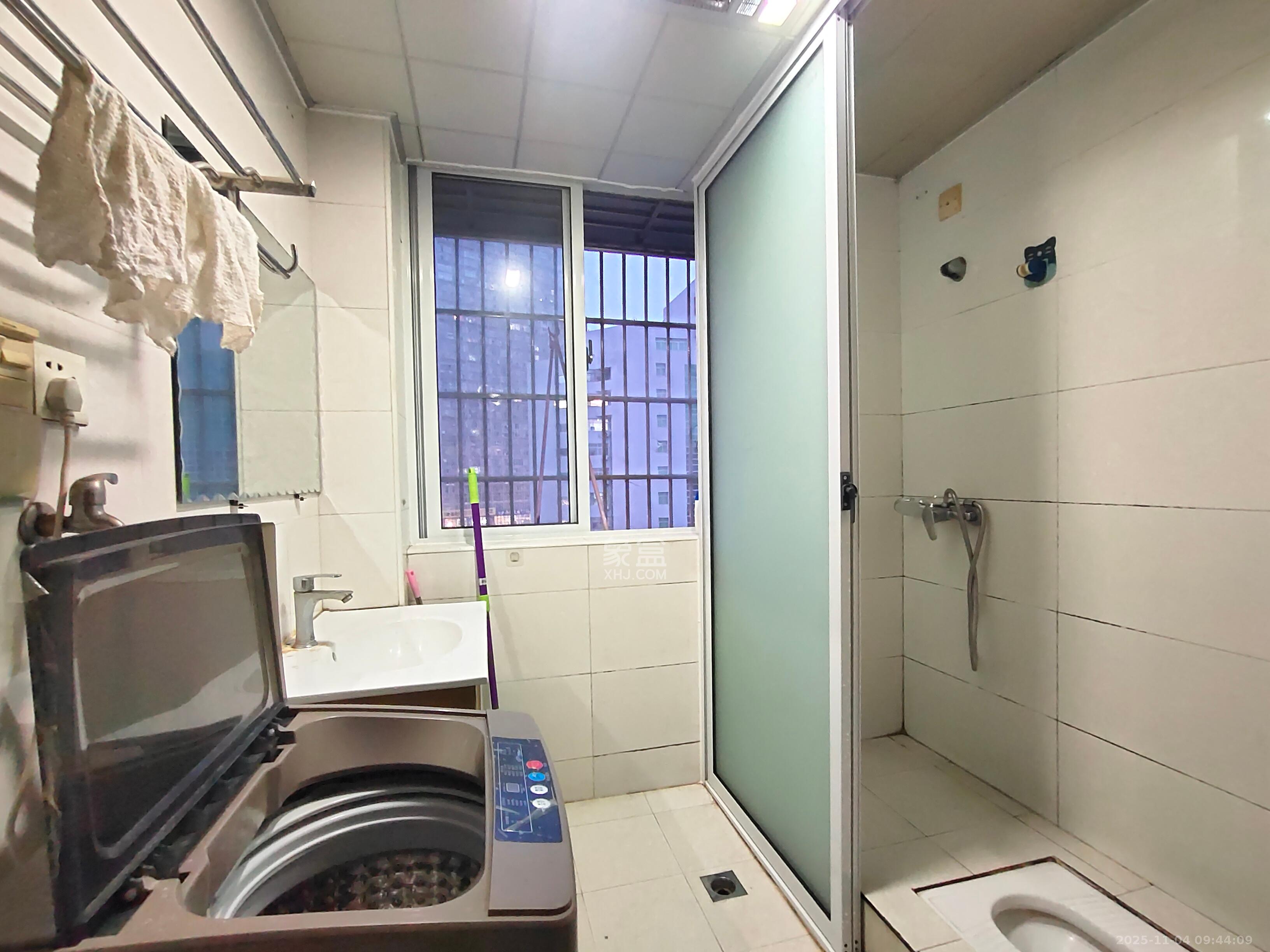 都市馨园 1室1厅1卫 1250.0元/月 都市馨园 1室1厅1卫 1250.0元/月室内图