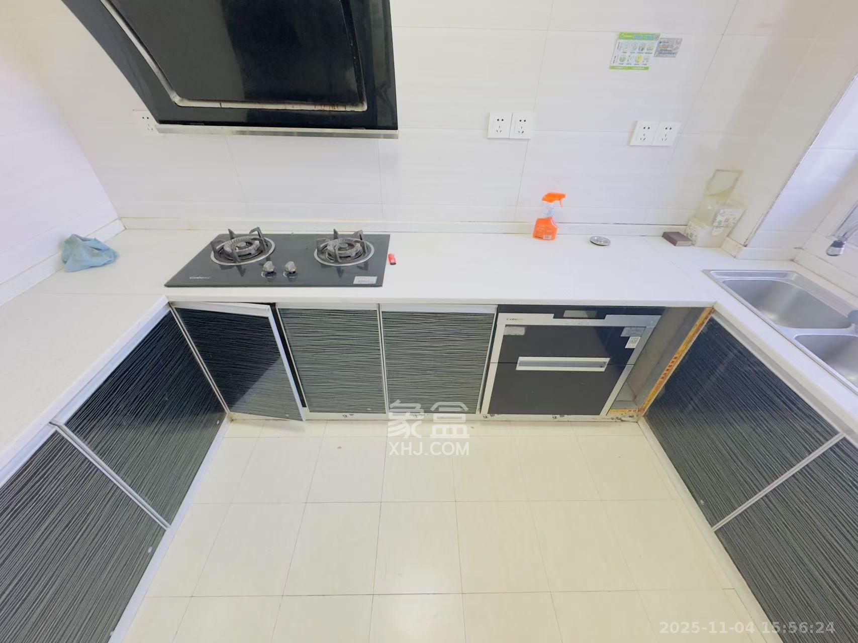 保利麓谷林语D区  3室2厅1卫    2300.0元/月室内图