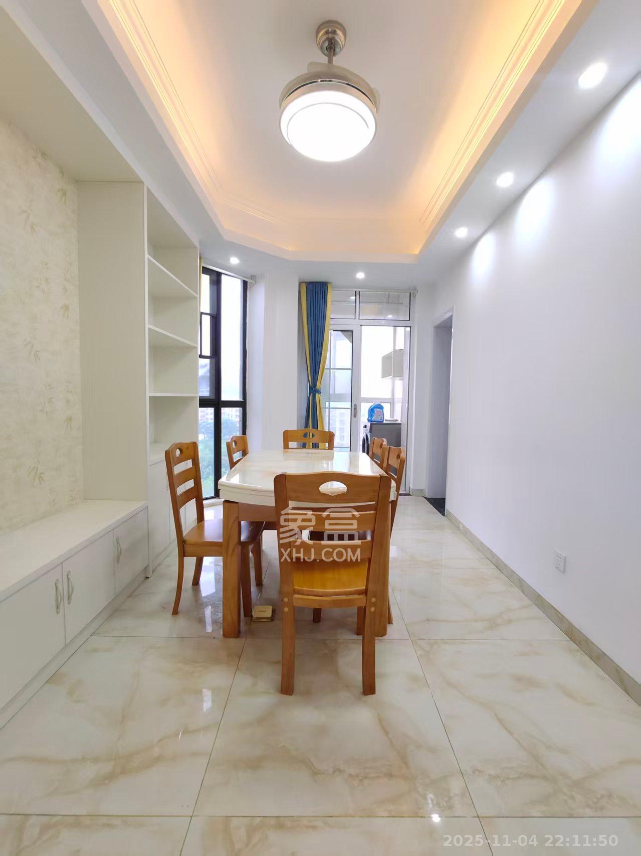 达美溪湖湾 4室2厅2卫 4500.0元/月 达美溪湖湾 4室2厅2卫 4500.0元/月室内图