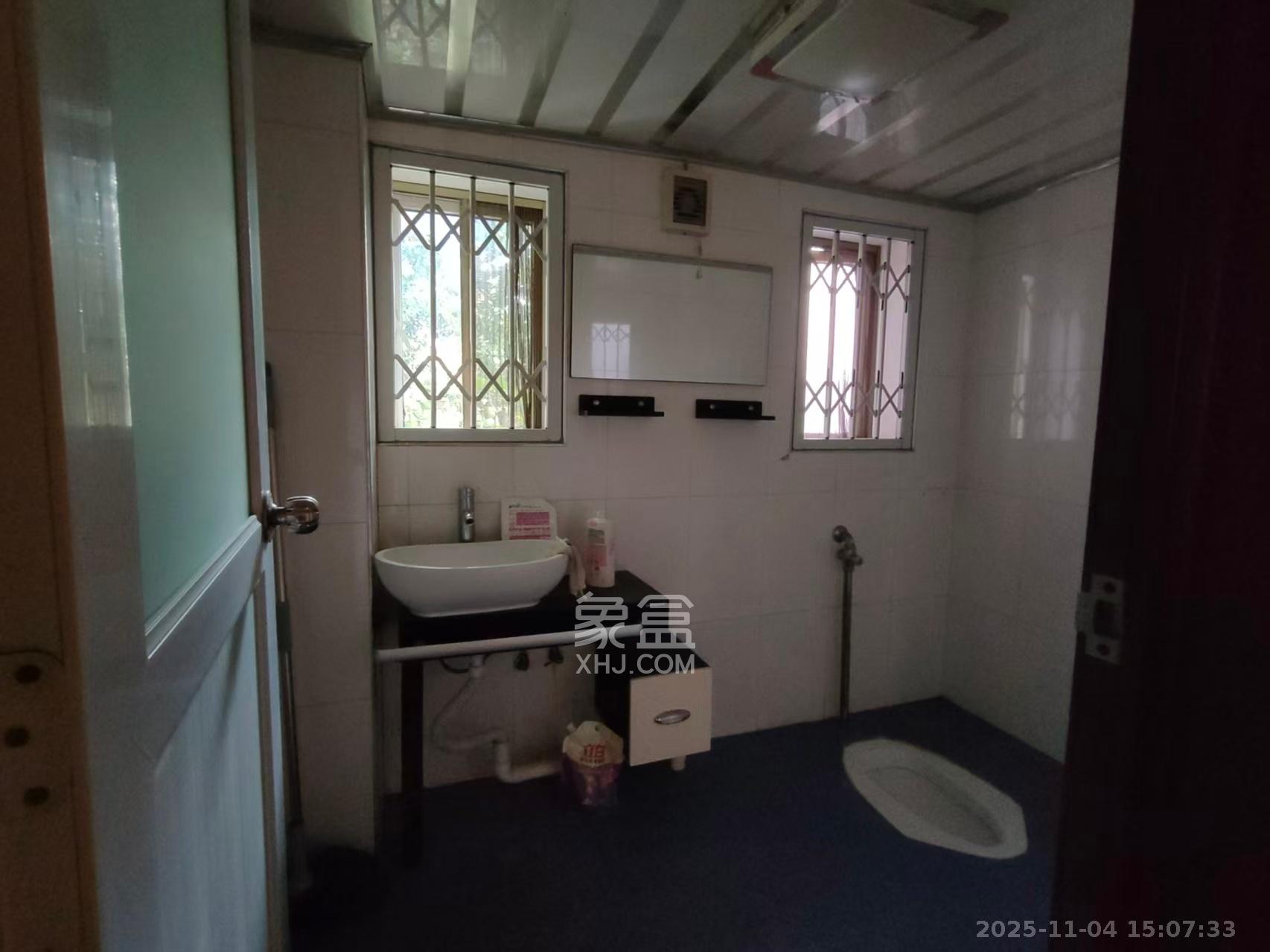 幸福里（幸福里一期）  6室2厅2卫    2900.0元/月室内图