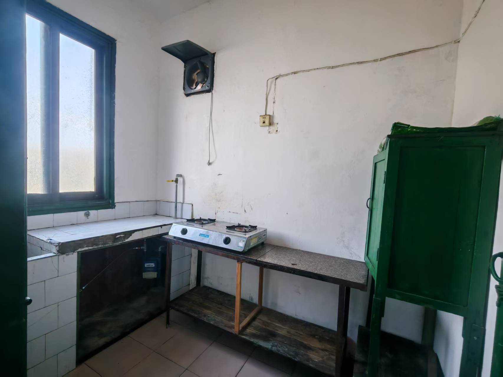 梓园社区(麻纺厂宿舍) 2室1厅1卫 13.8万 梓园社区(麻纺厂宿舍) 2室1厅1卫 13.8万室内图