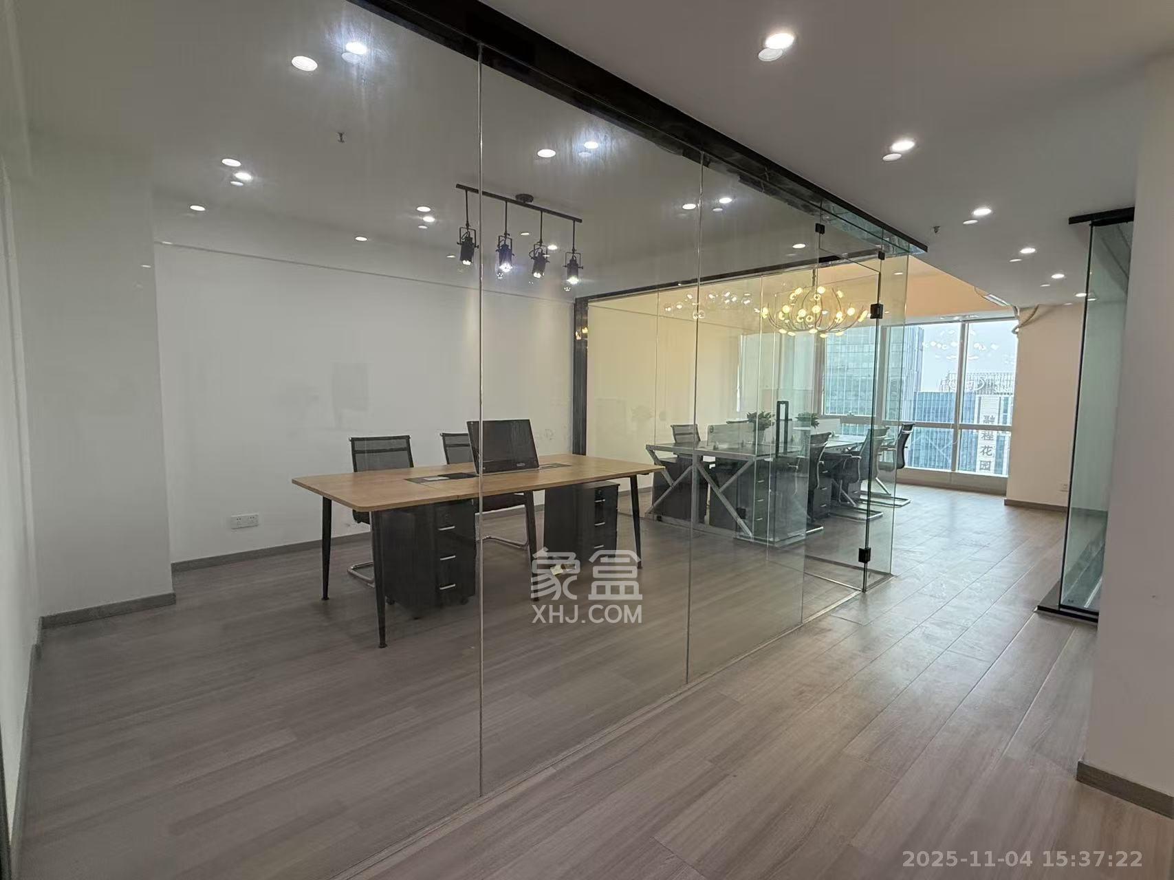 德思勤城市广场（宝格丽公寓）  3室1厅1卫    4500.0元/月室内图