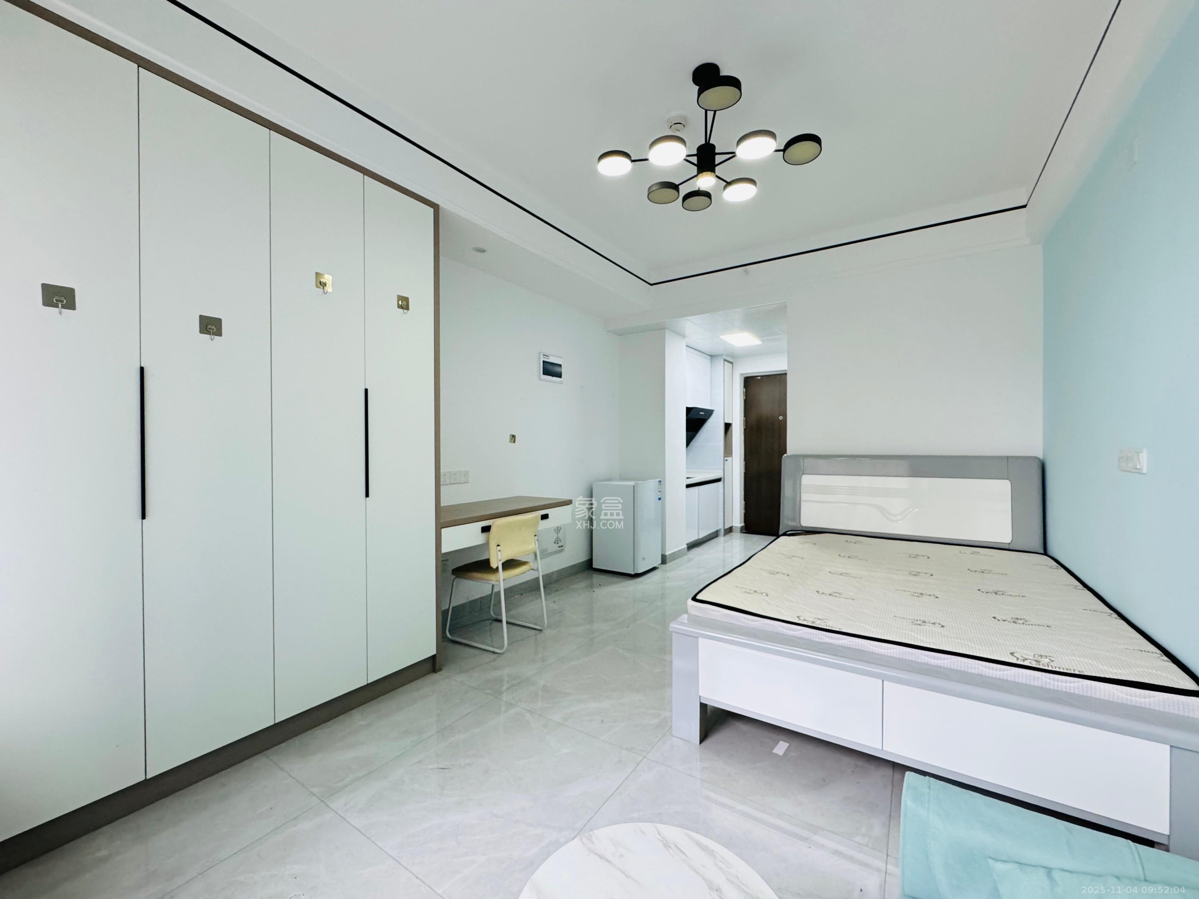 龙湖铂金岛 1室0厅1卫 1700.0元/月 龙湖铂金岛 1室0厅1卫 1700.0元/月室内图