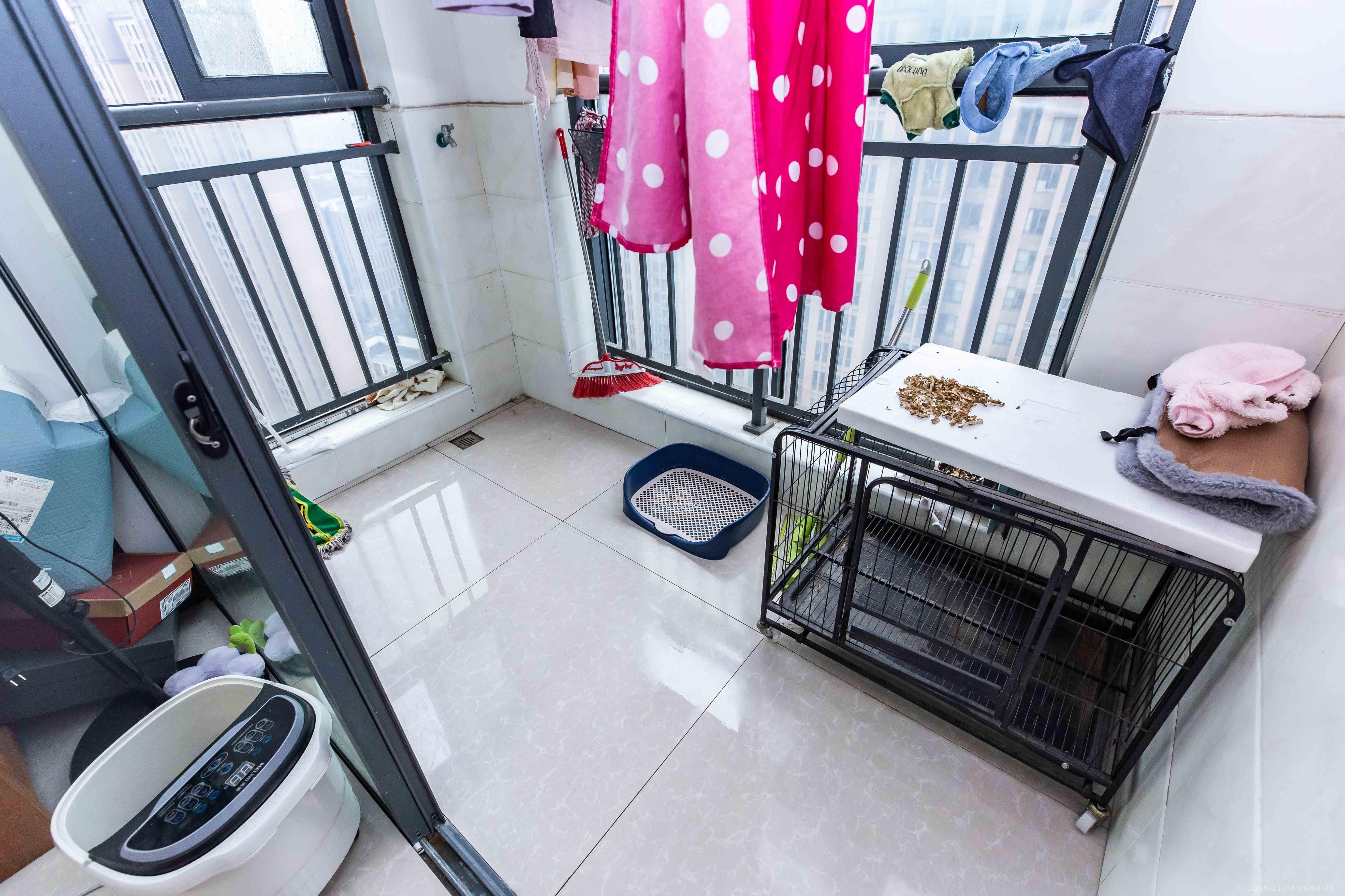 荣盛花语馨苑  2室1厅1卫    1900.0元/月室内图