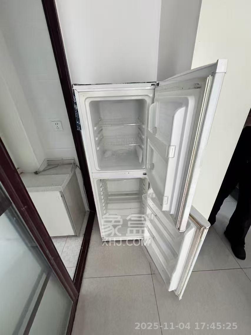 阿普阿布 1室1厅1卫 2000.0元/月 阿普阿布 1室1厅1卫 2000.0元/月室内图