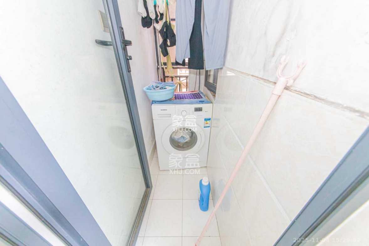 中建芙蓉工社 2室1厅1卫 1700.0元/月 中建芙蓉工社 2室1厅1卫 1700.0元/月室内图