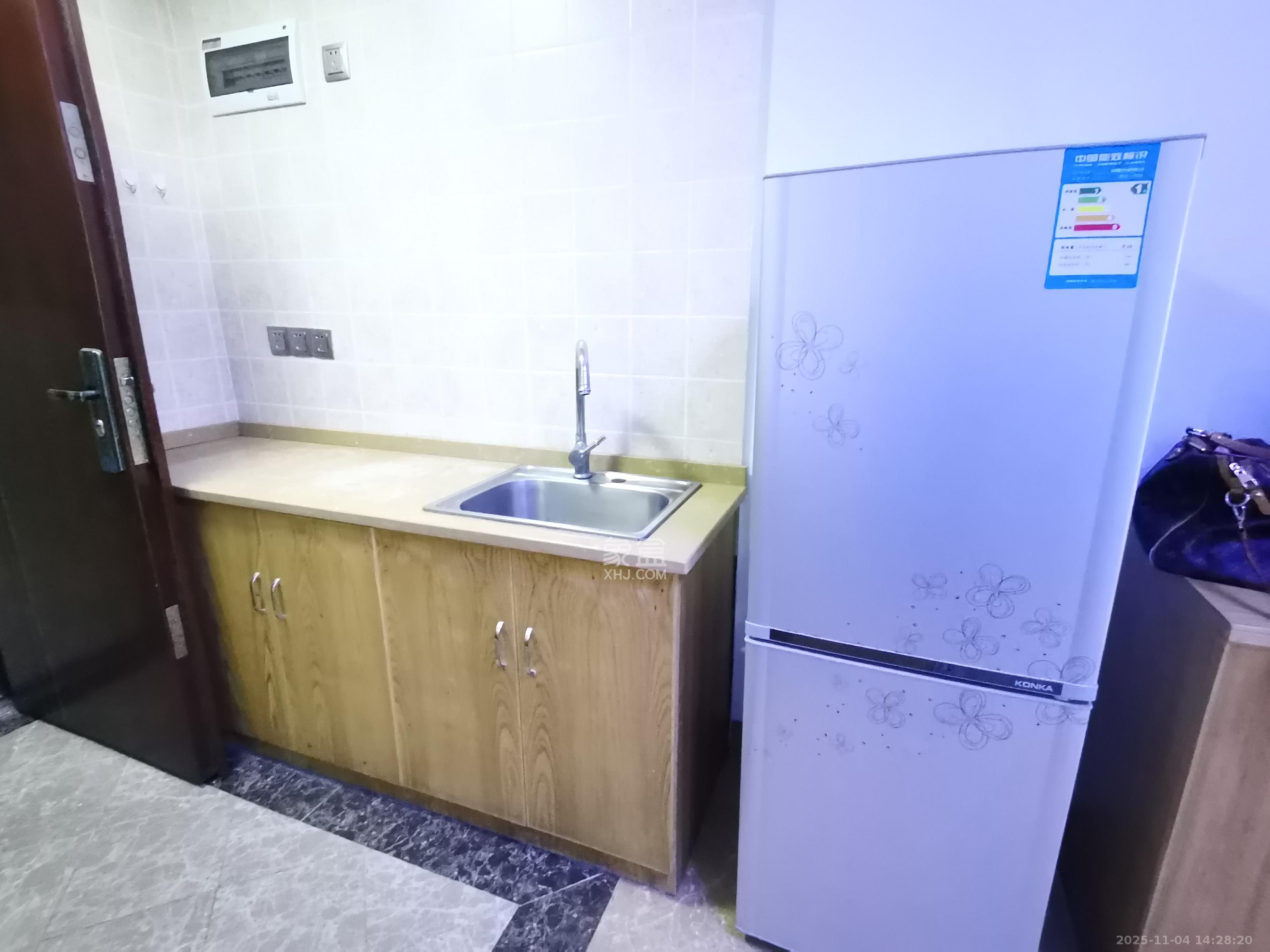 建发汇金国际   48.68㎡      1500.0元/月