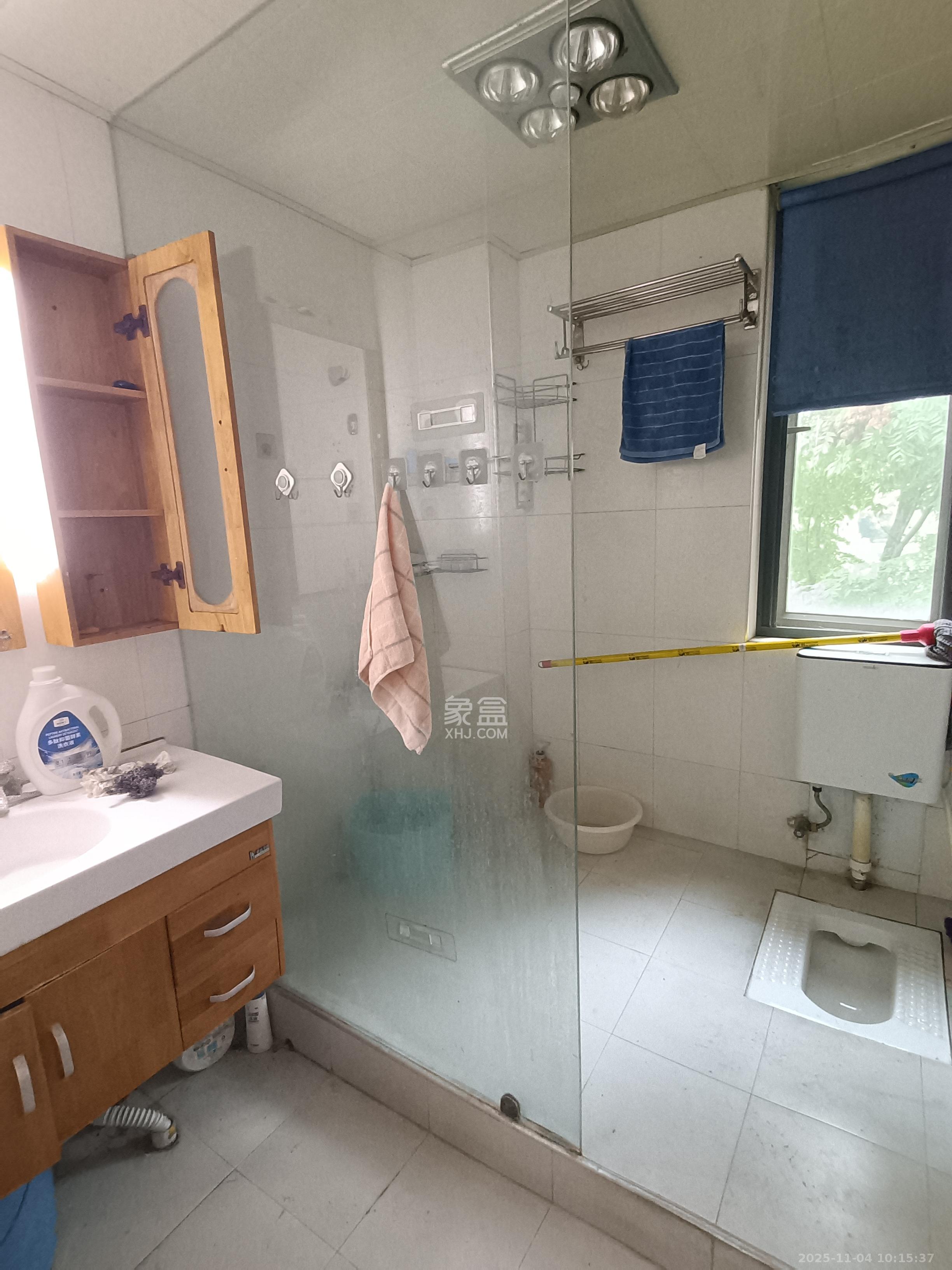 卓越蔚蓝海岸一期  2室2厅1卫    2100.0元/月室内图