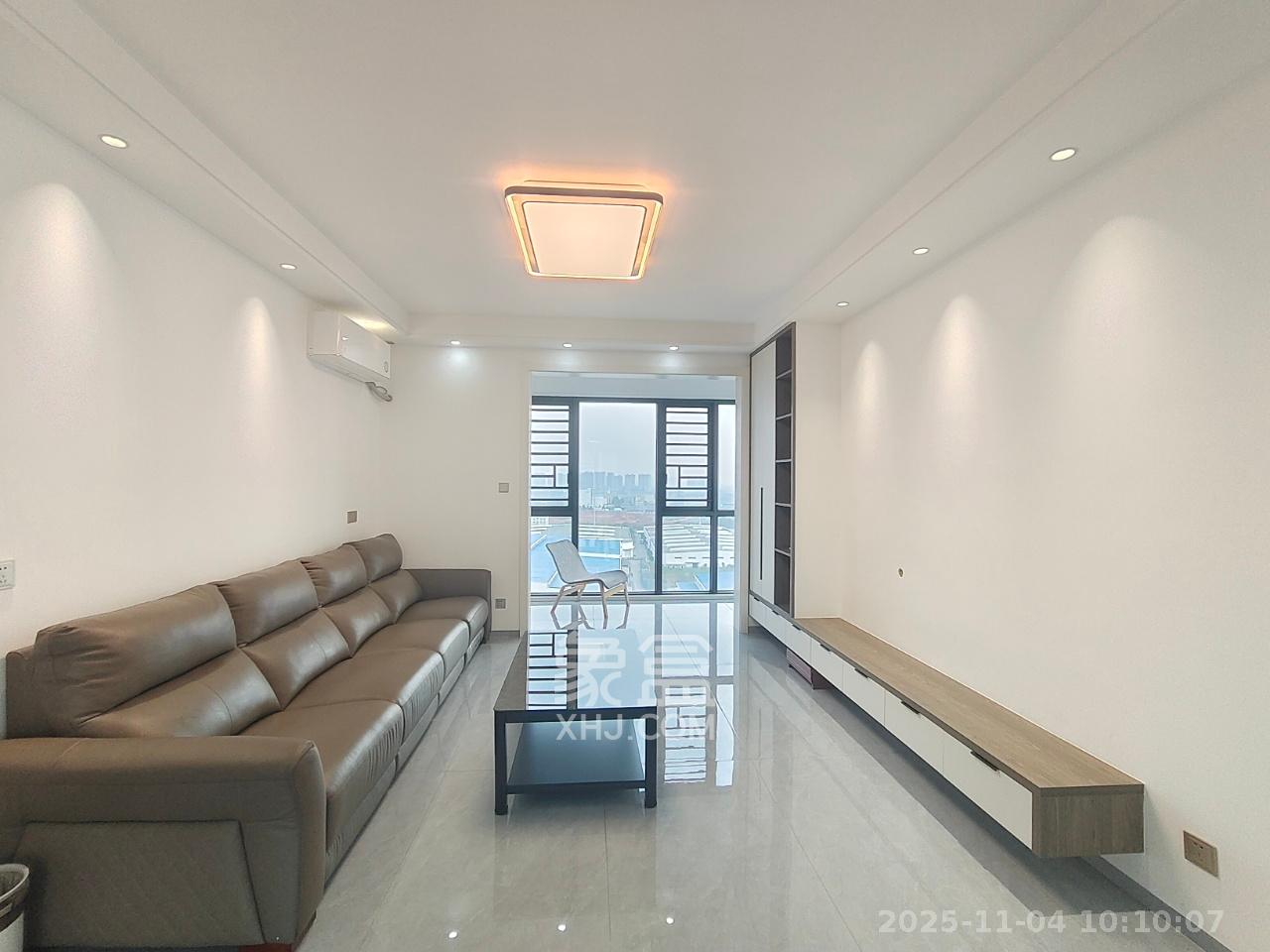 福天星中心(福天星雅苑) 4室2厅2卫 3200.0元/月 福天星中心(福天星雅苑) 4室2厅2卫 3200.0元/月室内图