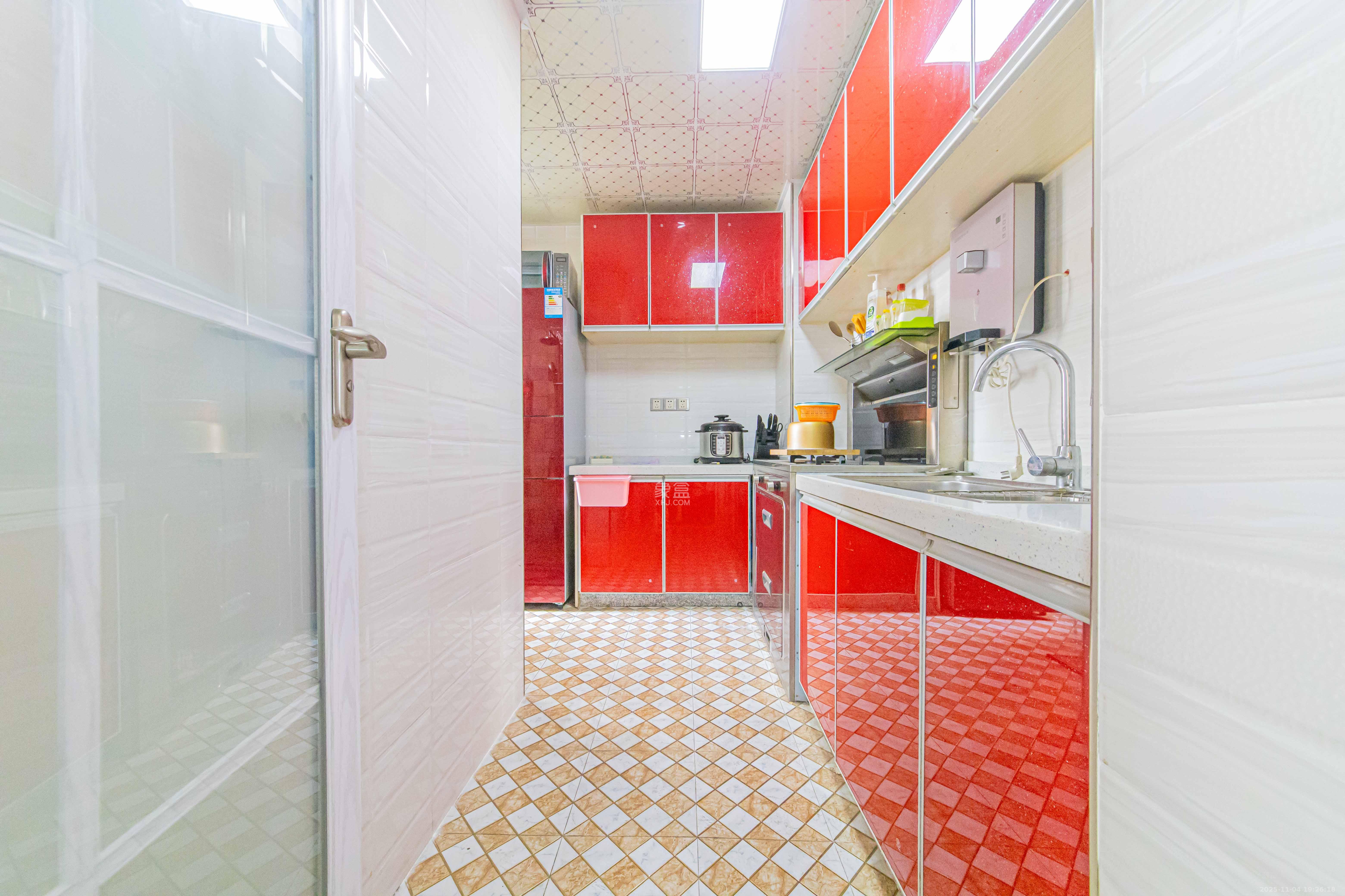 天悦嘉园  2室2厅1卫    58.0万厨房