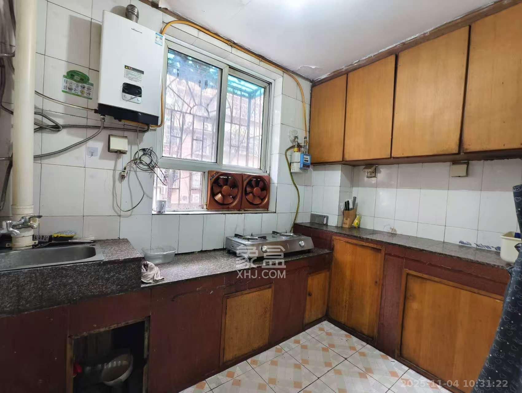 德政园 2室2厅1卫 1600.0元/月 德政园 2室2厅1卫 1600.0元/月室内图