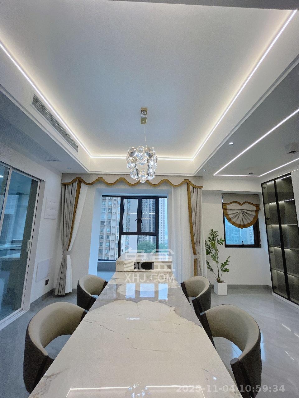 中建江山壹号  4室2厅1卫    12000.0元/月室内图