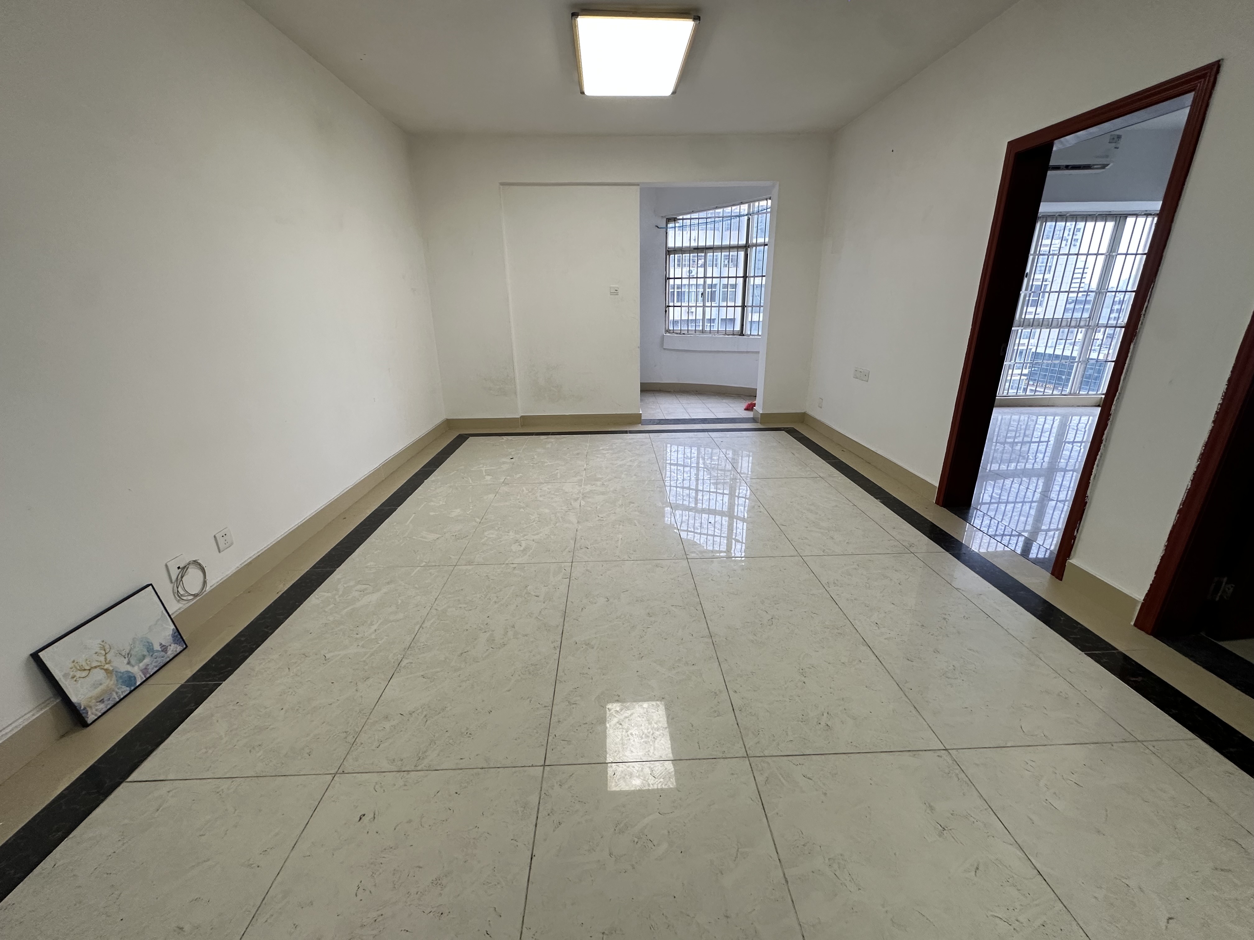 昌茂清华园 2室2厅1卫 99.0万 昌茂清华园 2室2厅1卫 99.0万客厅