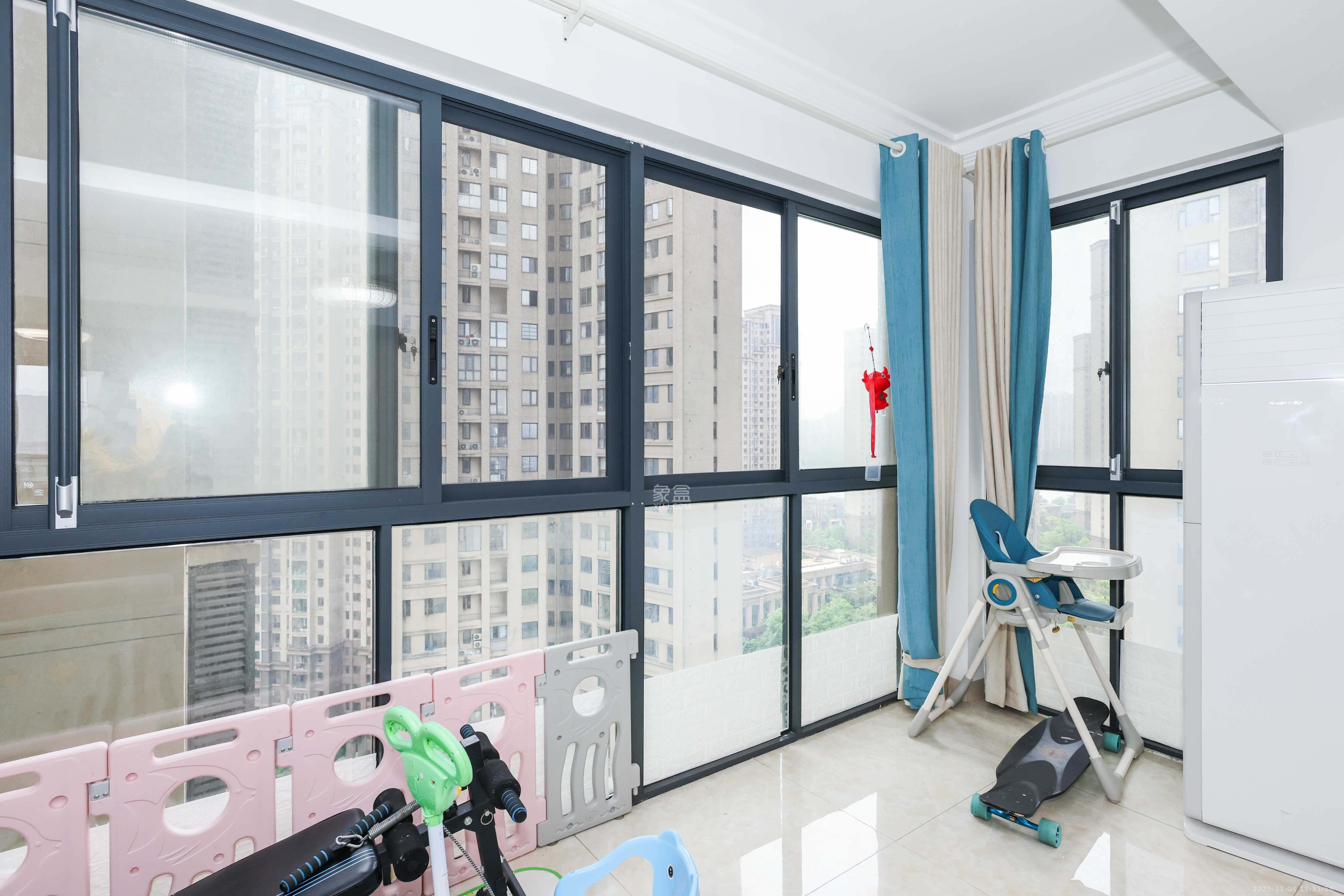 中建梅溪湖中心 4室2厅2卫 4000.0元/月 中建梅溪湖中心 4室2厅2卫 4000.0元/月室内图