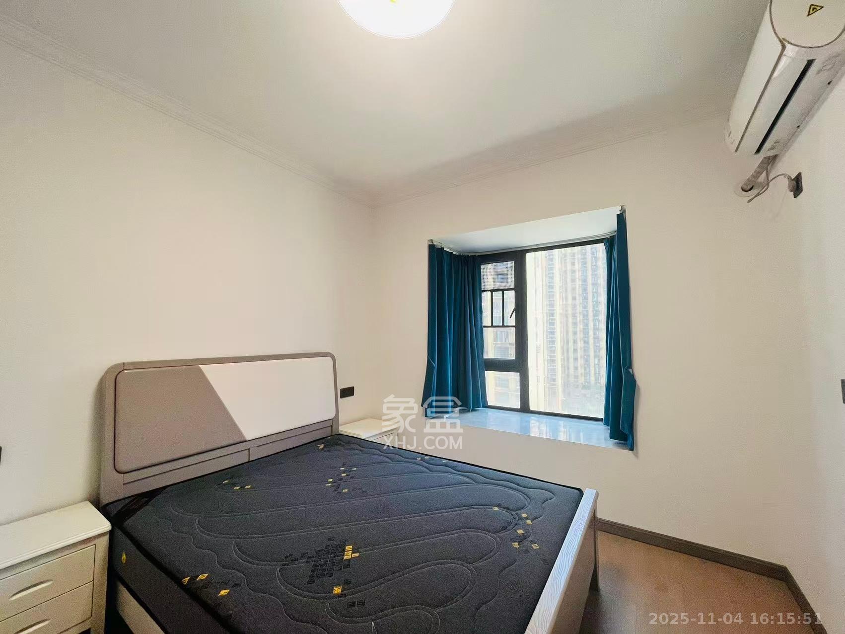 和润园三期  3室2厅2卫    2600.0元/月室内图