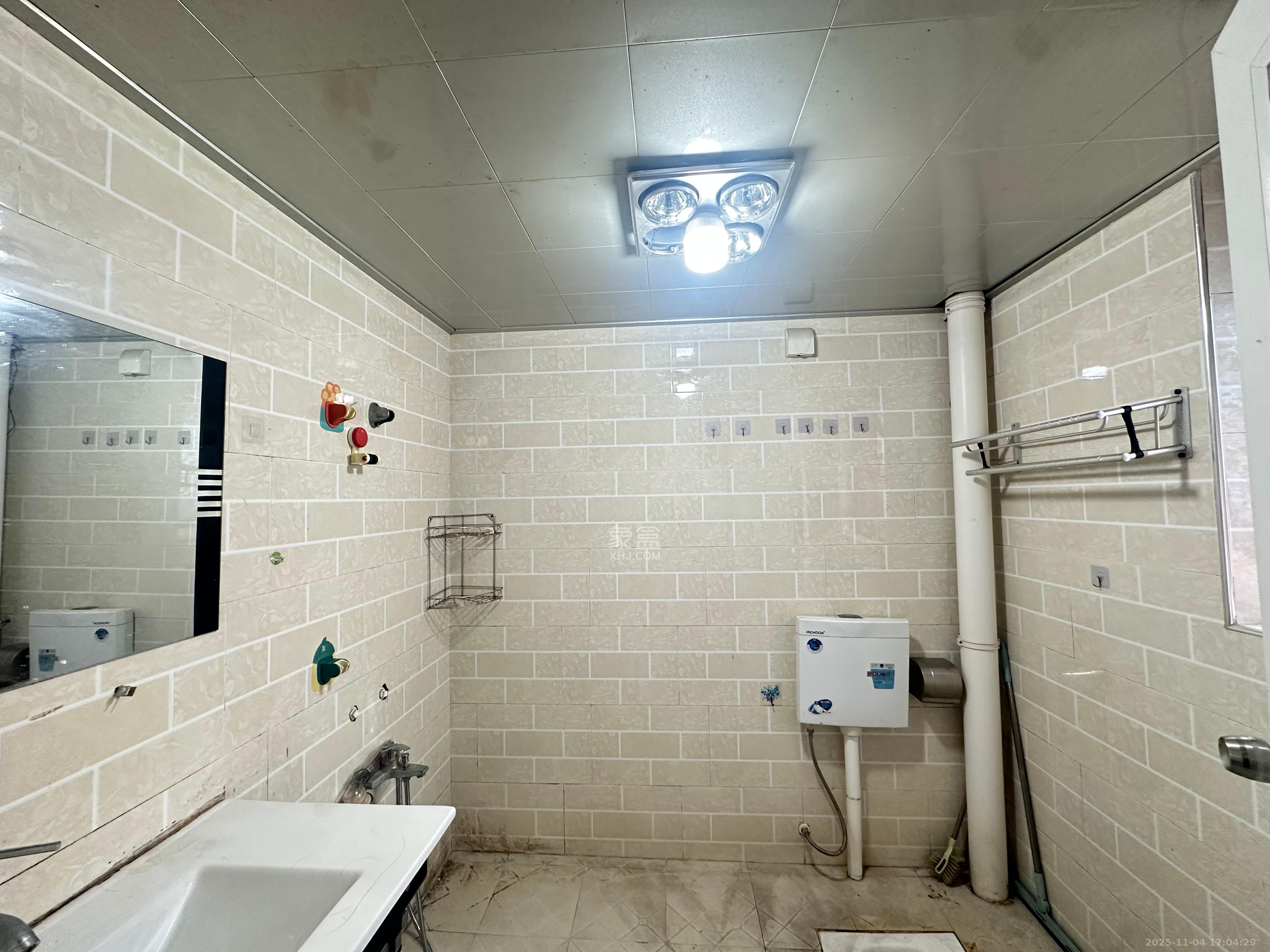 华润凤凰城一期  3室2厅1卫    1500.0元/月室内图