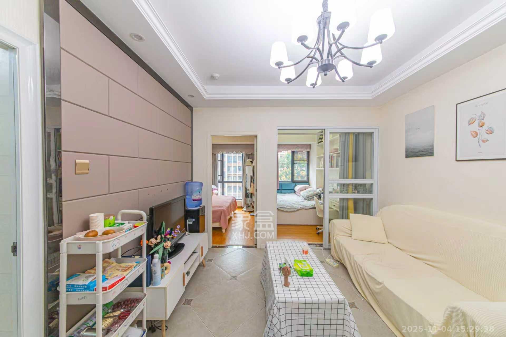 中建芙蓉工社 2室1厅1卫 1700.0元/月 中建芙蓉工社 2室1厅1卫 1700.0元/月室内图