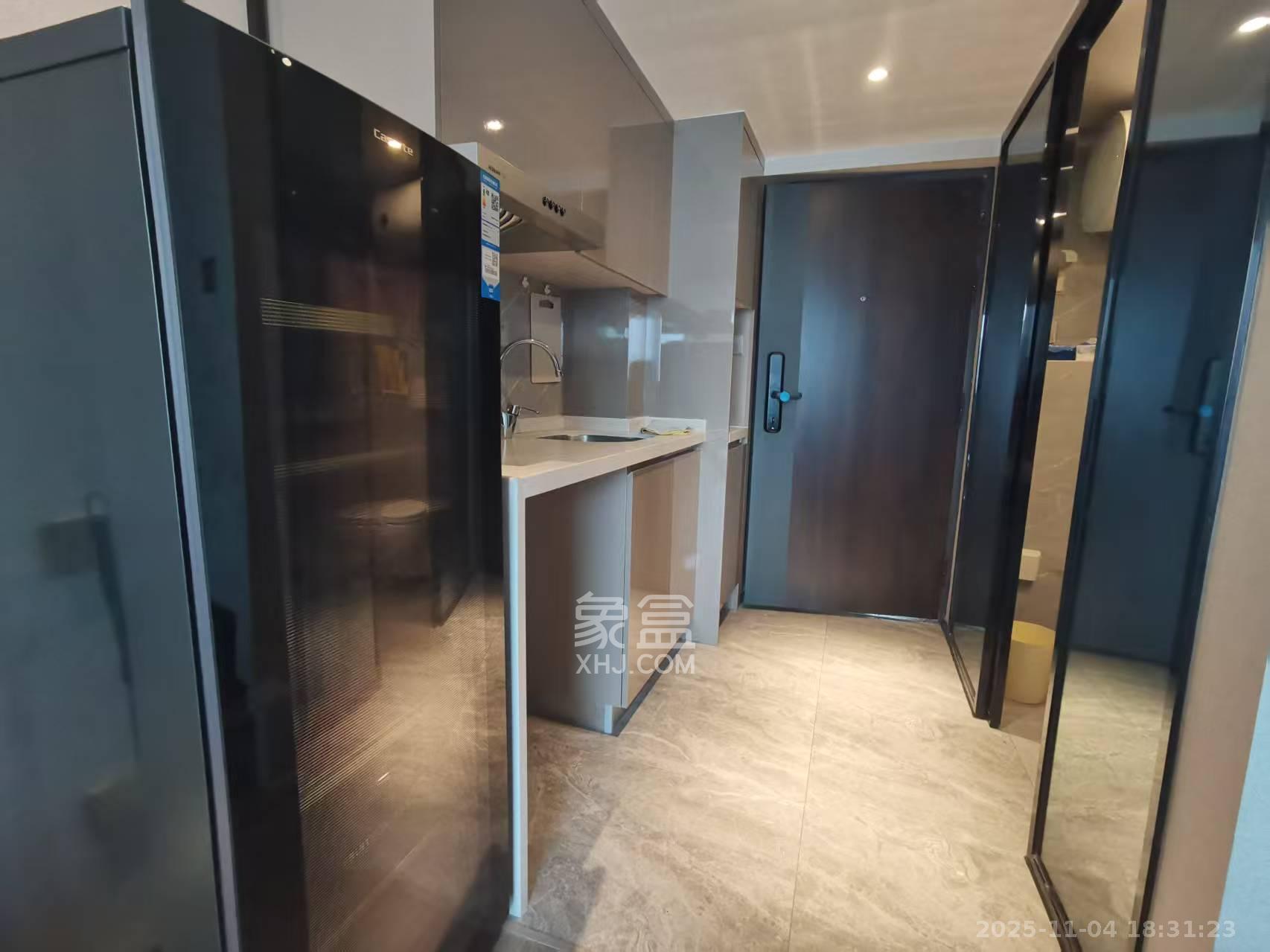 中一鲲出（鲲鹏府）  2室1厅1卫    2400.0元/月室内图