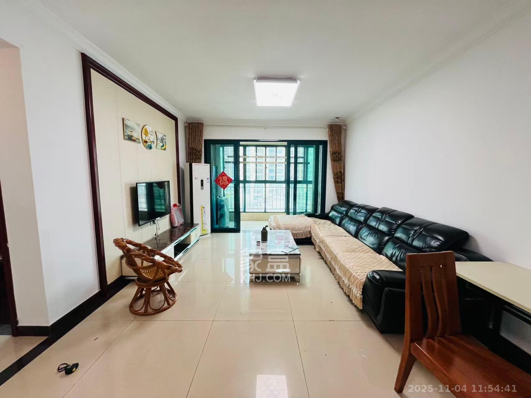 恒大御景湾  3室2厅1卫    3200.0元/月室内图1