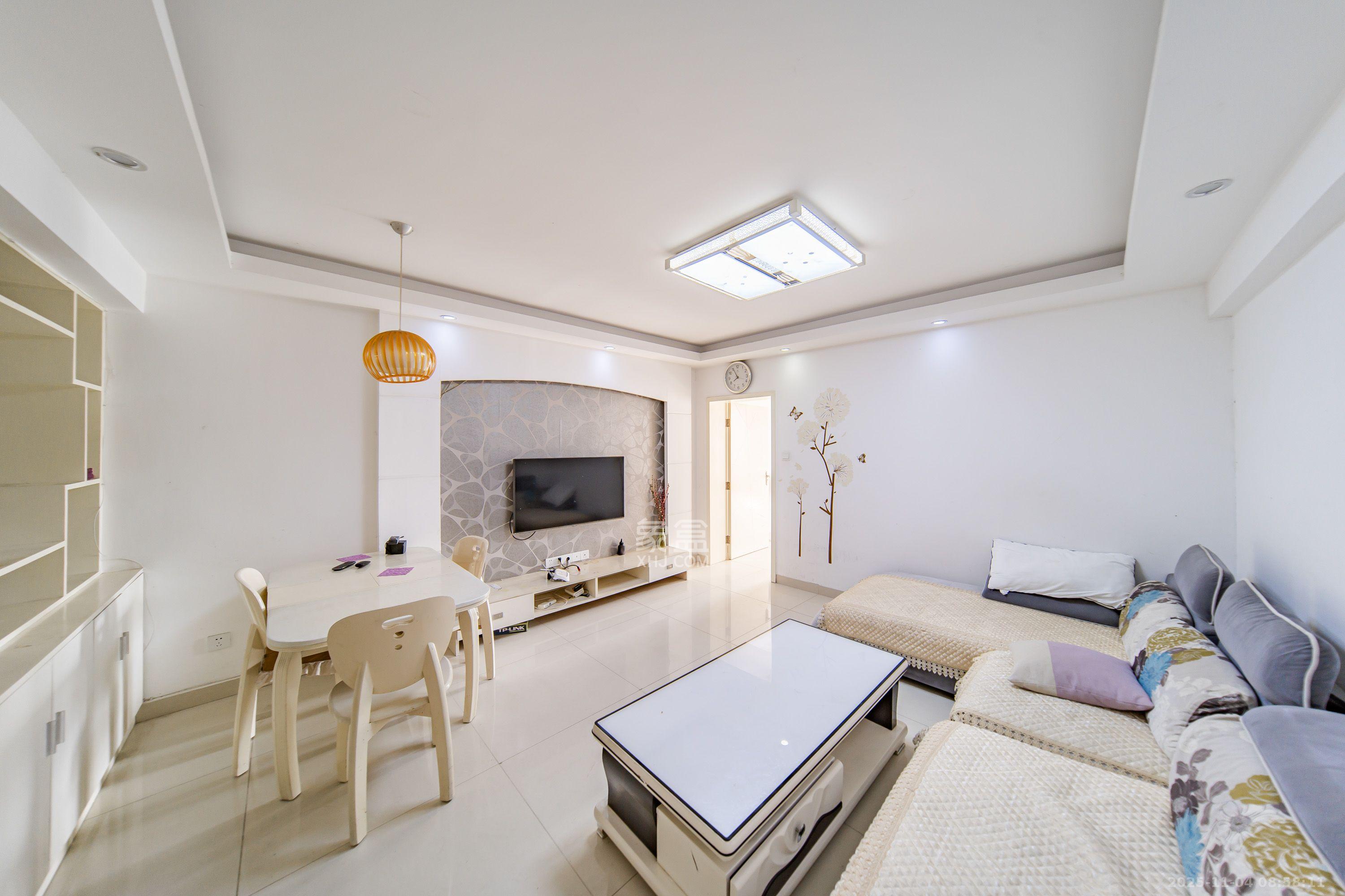 阳光100二期  1室1厅1卫    1680.0元/月室内图