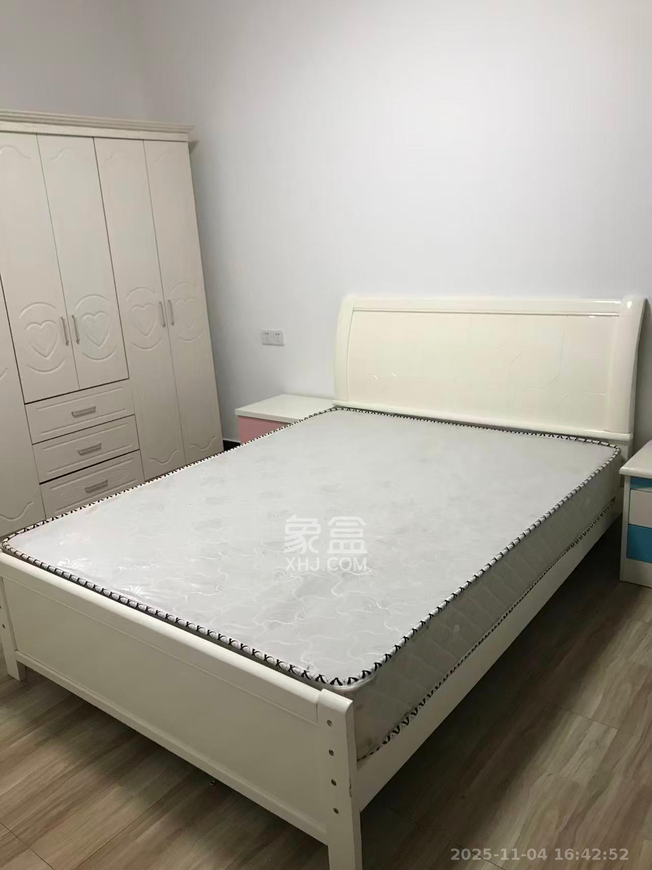 怡海星城  2室2厅1卫    1500.0元/月室内图