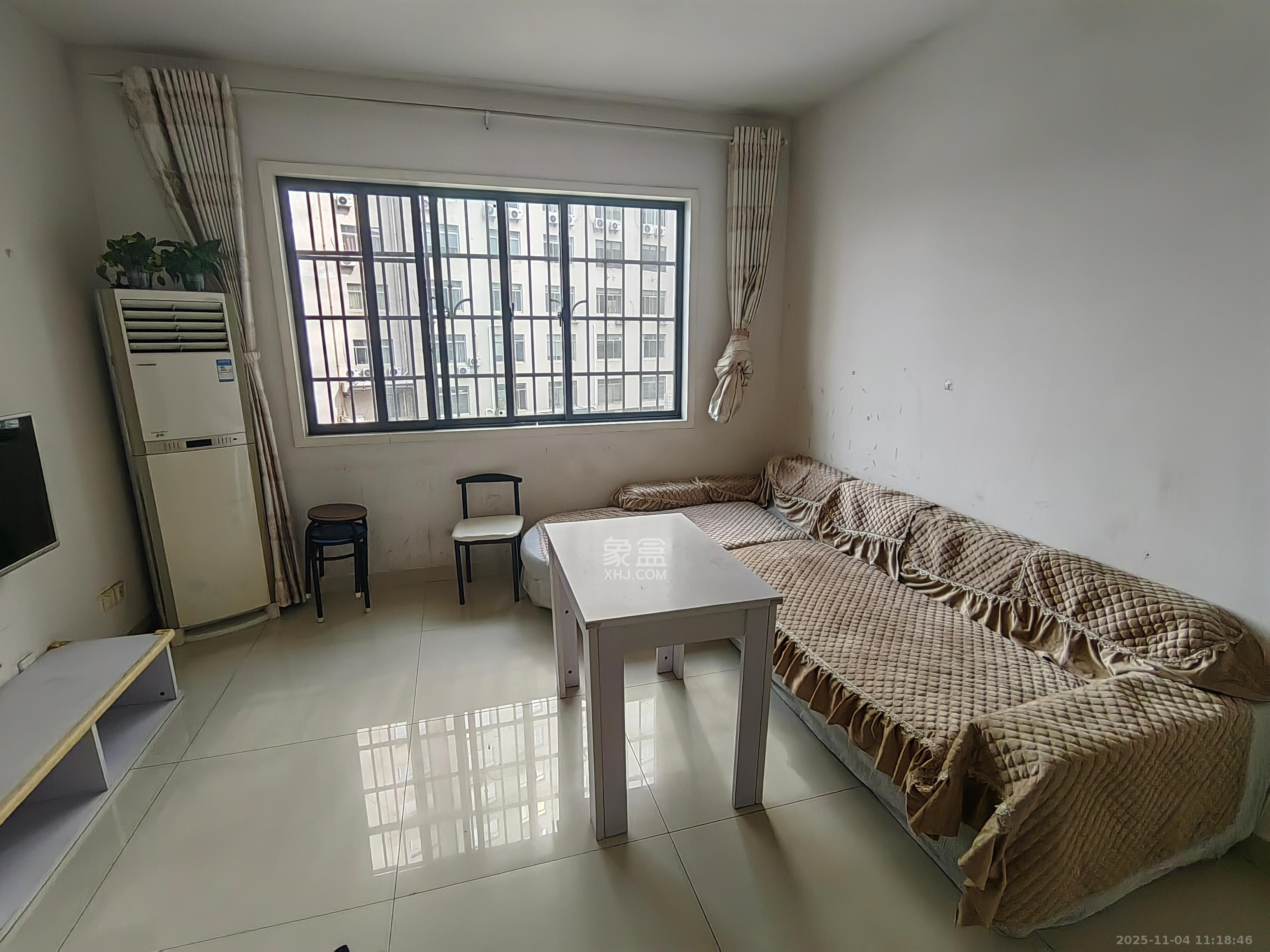 世纪桃花苑  2室2厅1卫    1700.0元/月室内图1