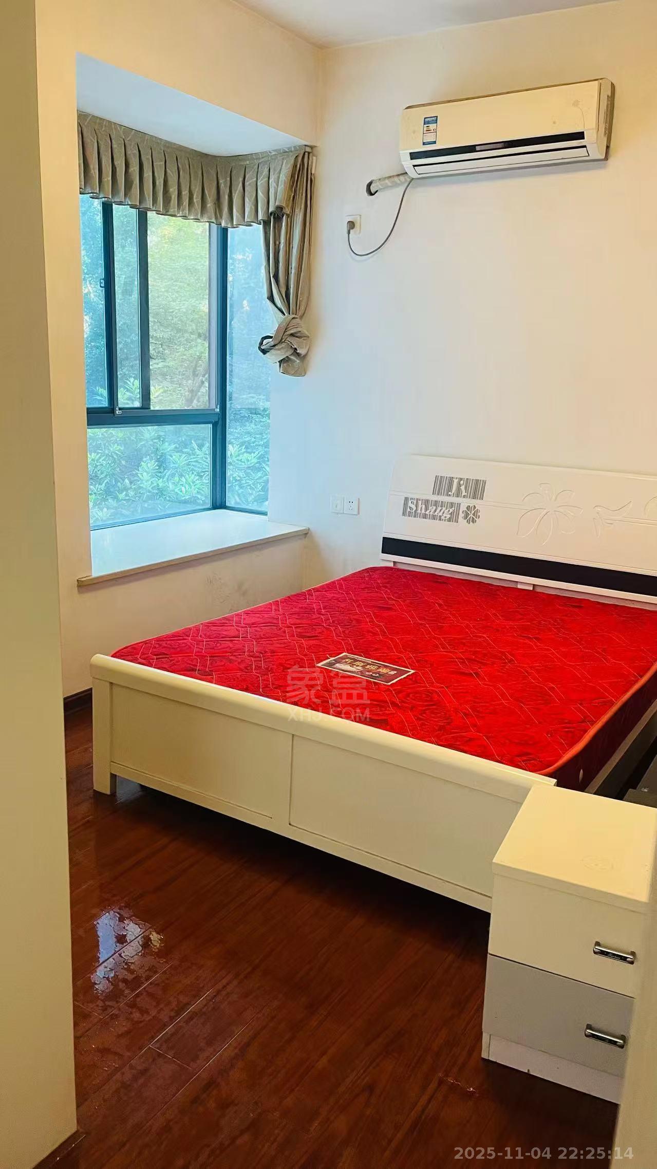 山水国际 3室2厅2卫 1600.0元/月 山水国际 3室2厅2卫 1600.0元/月室内图