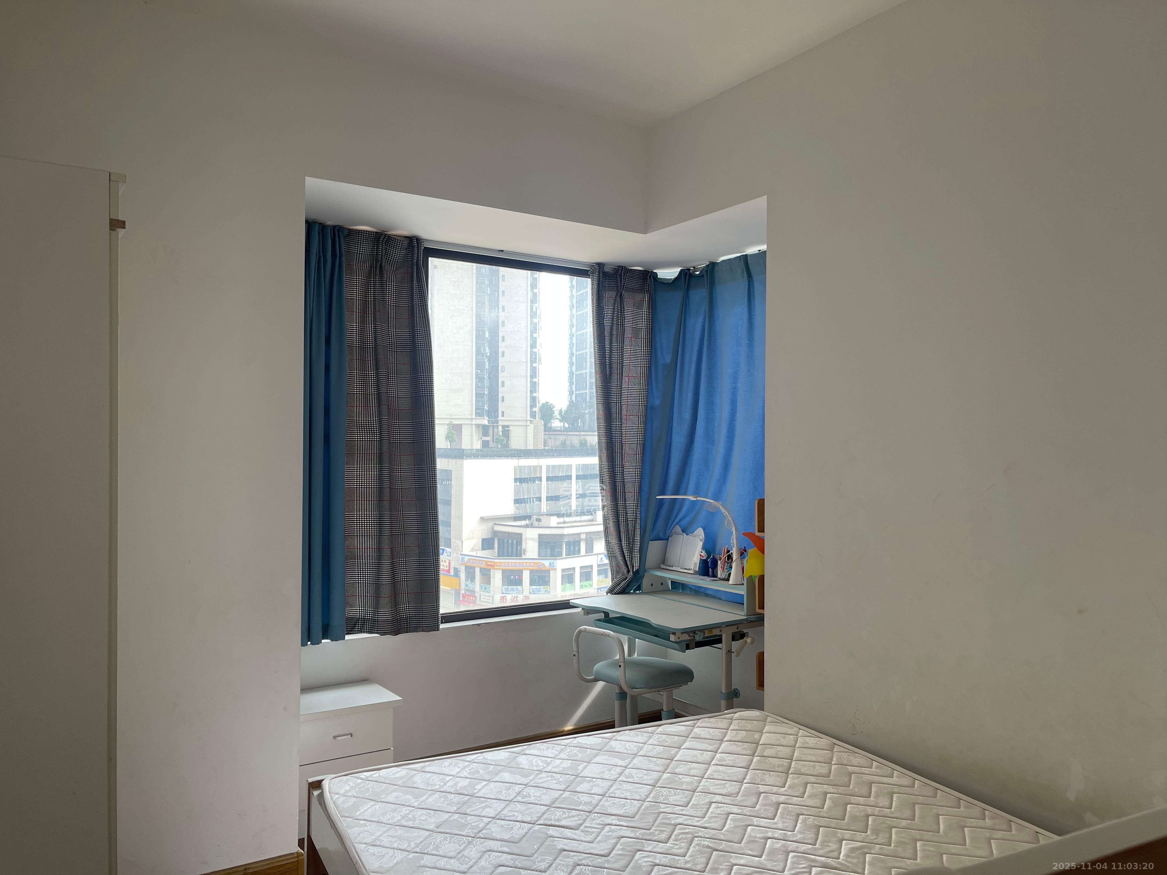 保利城（中航城国际社区、郡原美村）  3室2厅2卫    2600.0元/月室内图