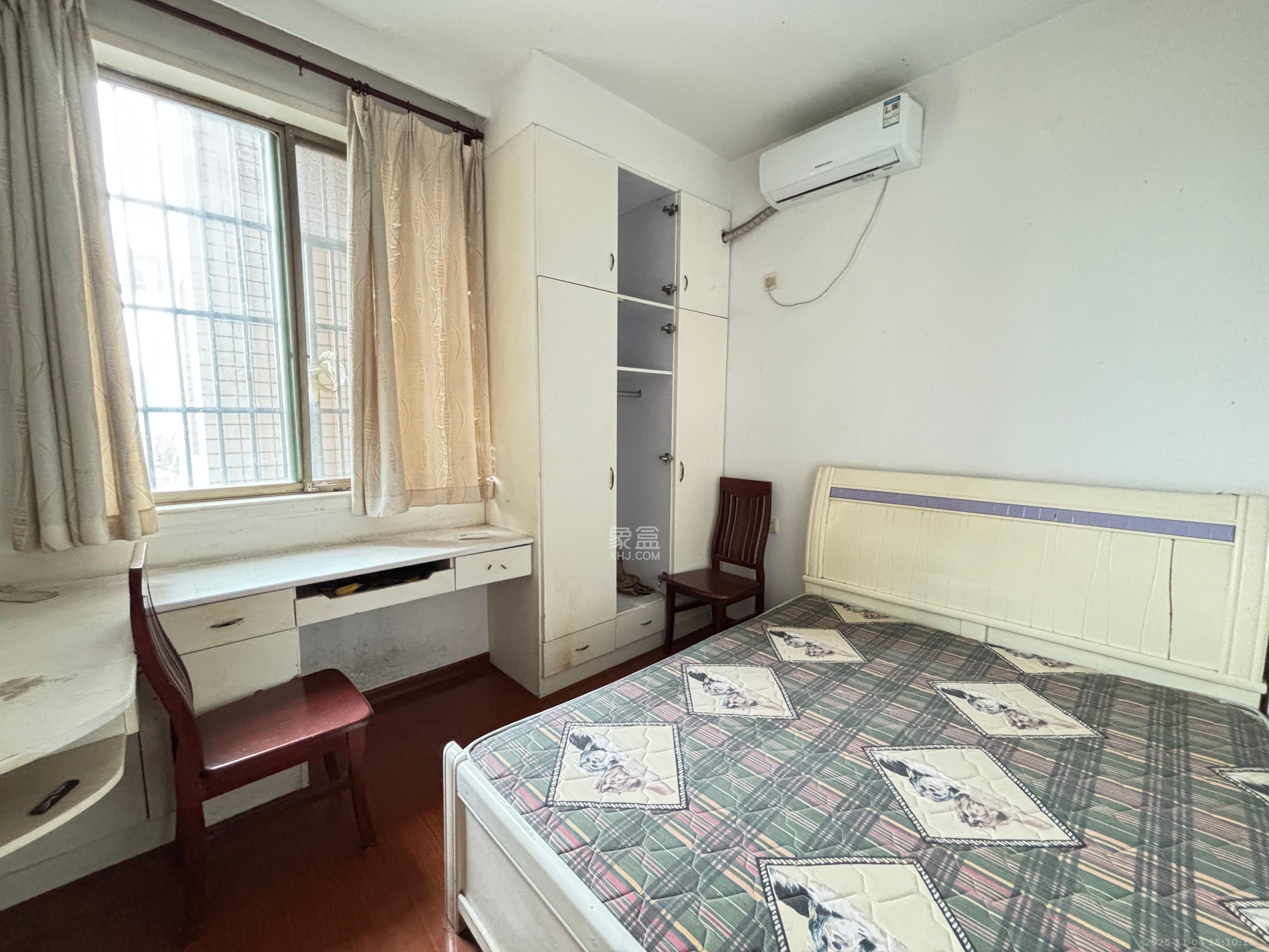 时代天骄  3室2厅2卫    2300.0元/月室内图