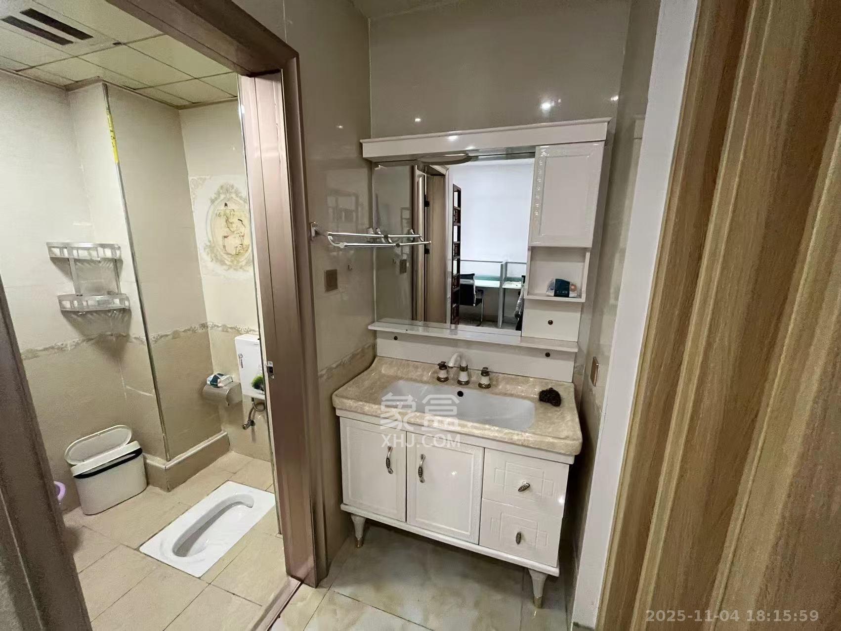 万坤图财富广场 1室1厅1卫 2600.0元/月 万坤图财富广场 1室1厅1卫 2600.0元/月室内图