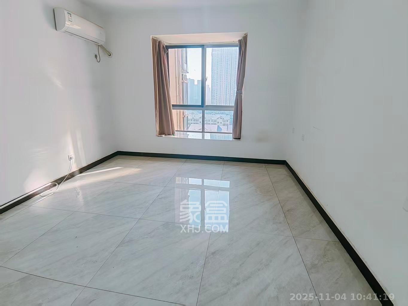 荣升家园(湘江熙岸) 3室2厅2卫 2700.0元/月 荣升家园(湘江熙岸) 3室2厅2卫 2700.0元/月室内图