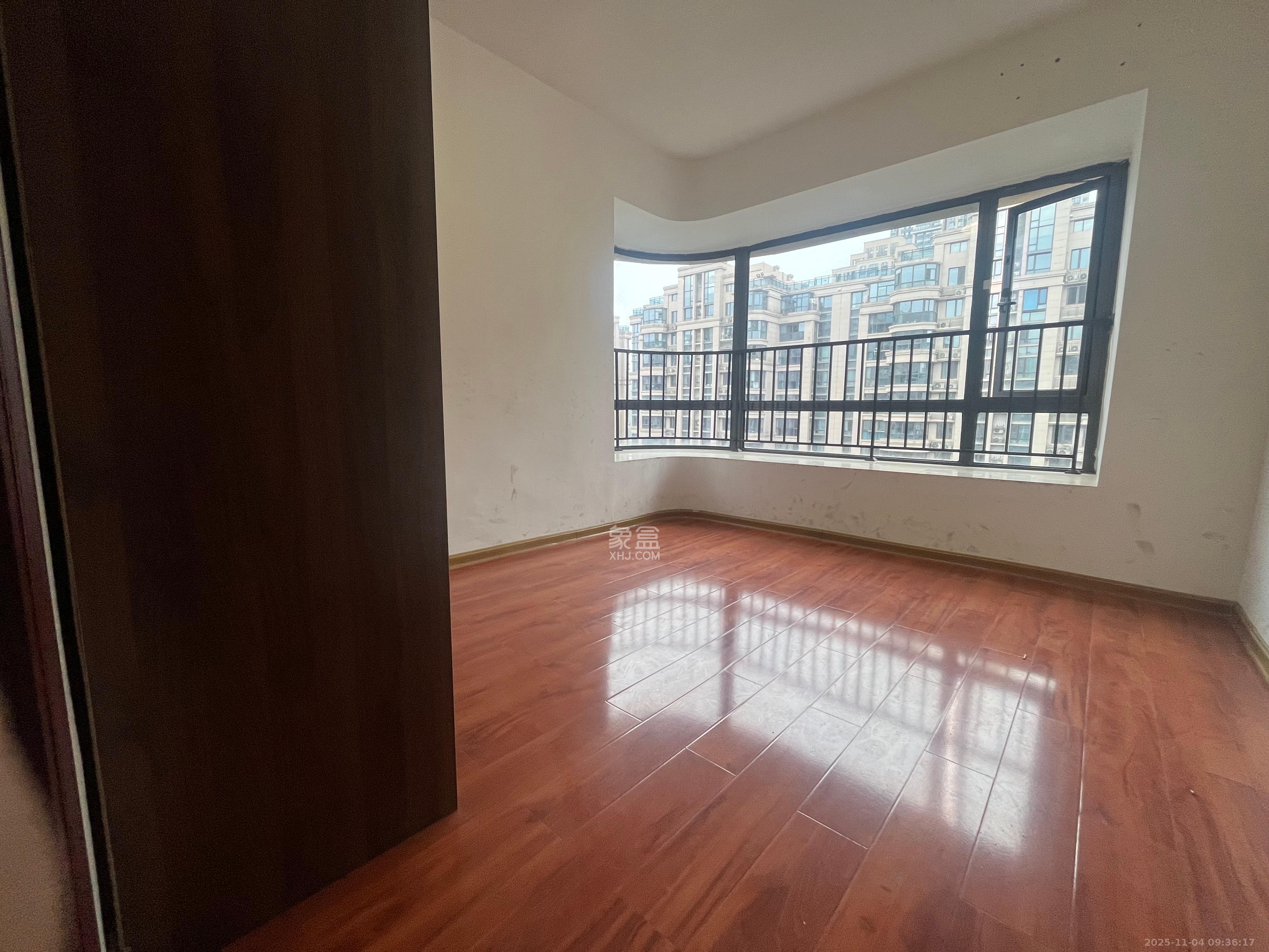 明昇壹城(明昇时代广场)一期 4室2厅2卫 3200.0元/月 明昇壹城(明昇时代广场)一期 4室2厅2卫 3200.0元/月室内图