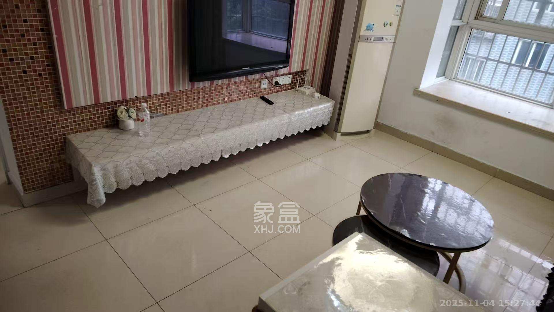 金麓西岸和苑 2室2厅1卫 1805.0元/月 金麓西岸和苑 2室2厅1卫 1805.0元/月室内图