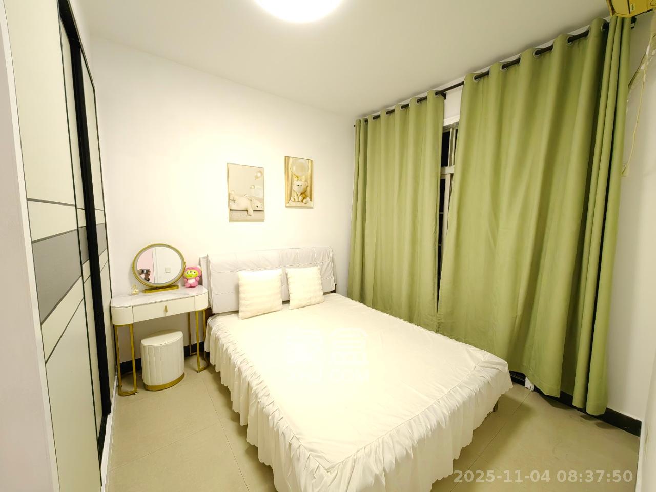 东方新世界  3室1厅1卫    3200.0元/月室内图