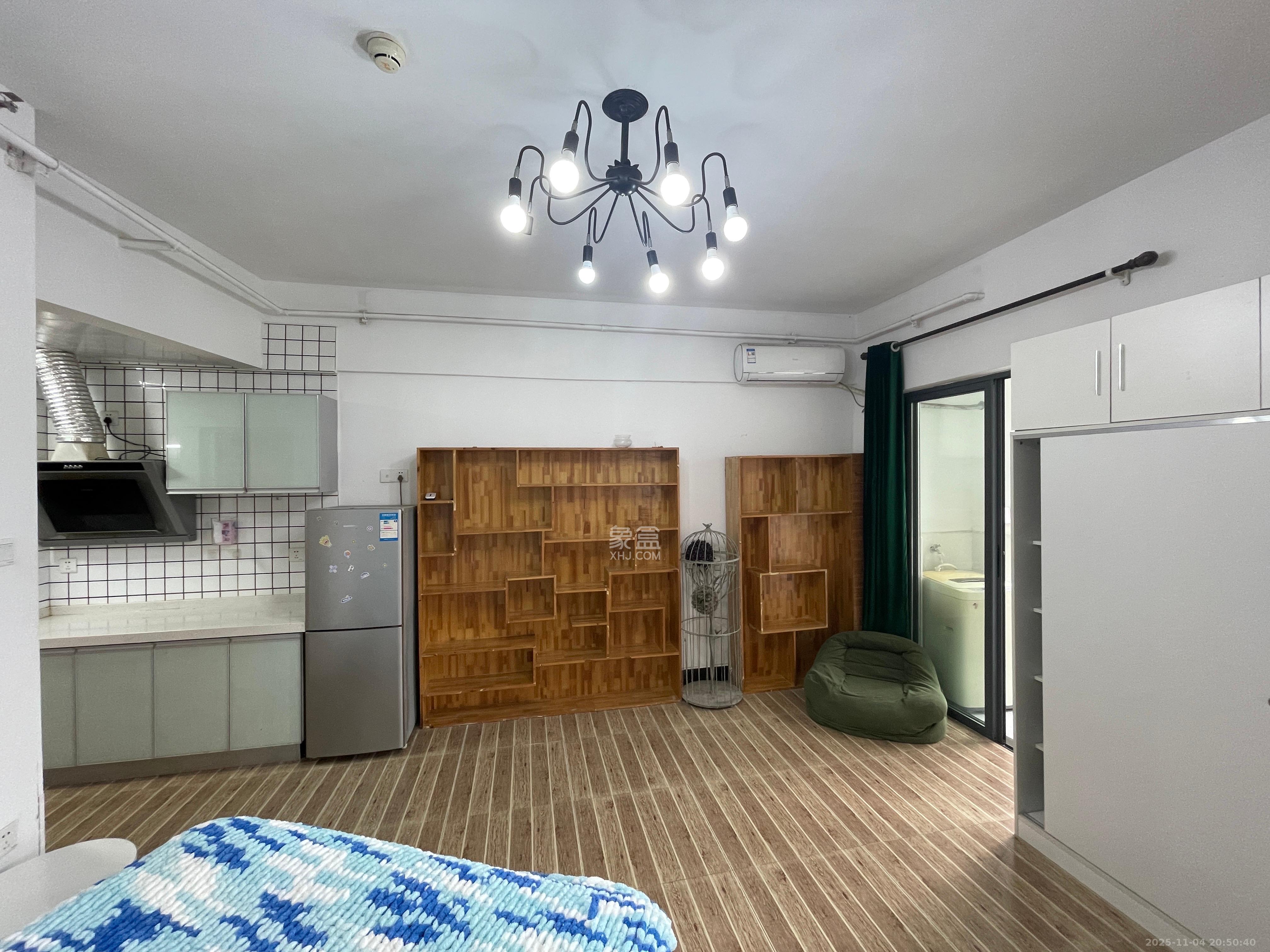 蓝光雍锦阁 1室1厅1卫 1600.0元/月 蓝光雍锦阁 1室1厅1卫 1600.0元/月室内图