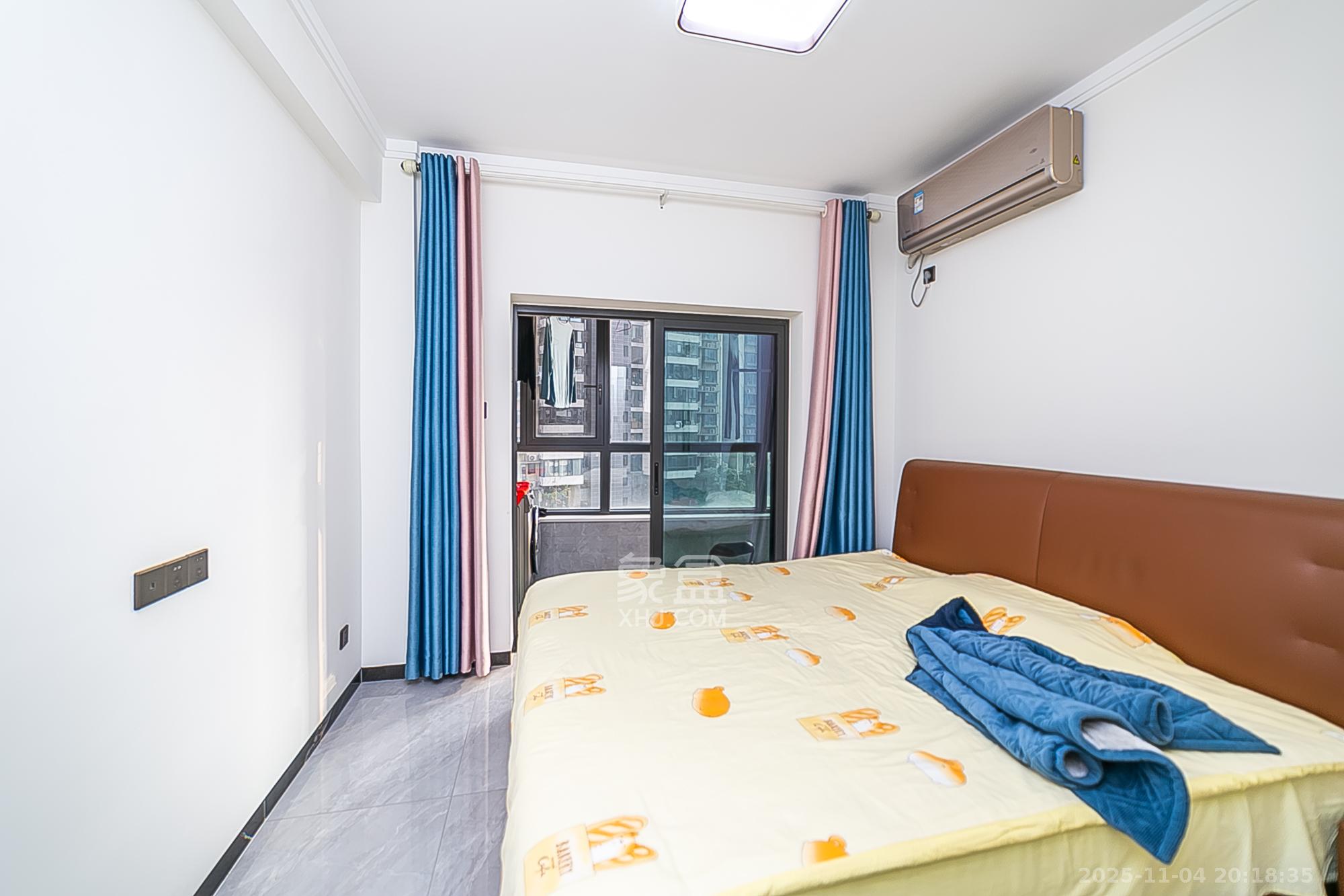 华银南苑融域  3室2厅1卫    105.0万卧室