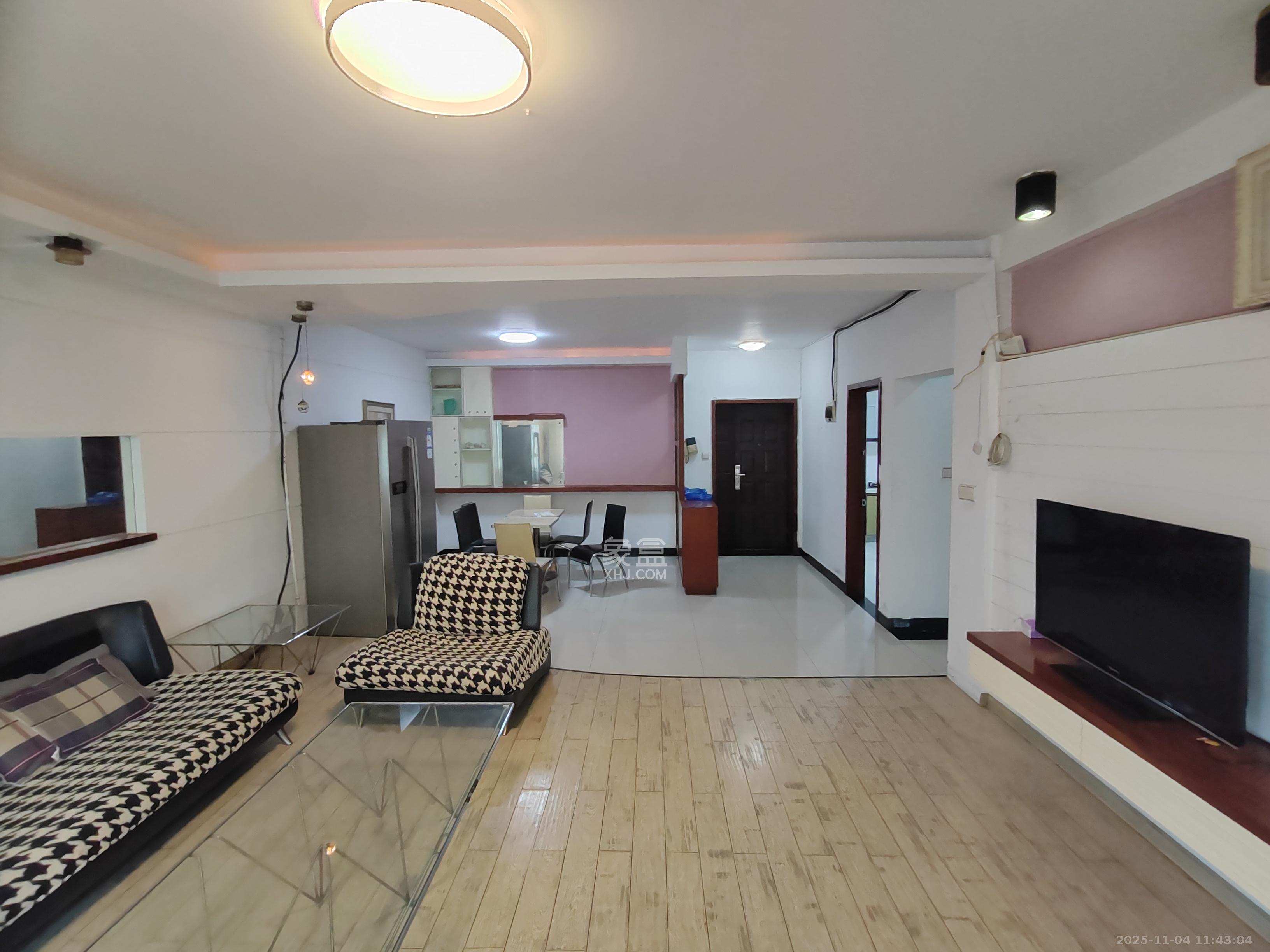 王府井公寓（福源公寓）  3室2厅2卫    4500.0元/月室内图