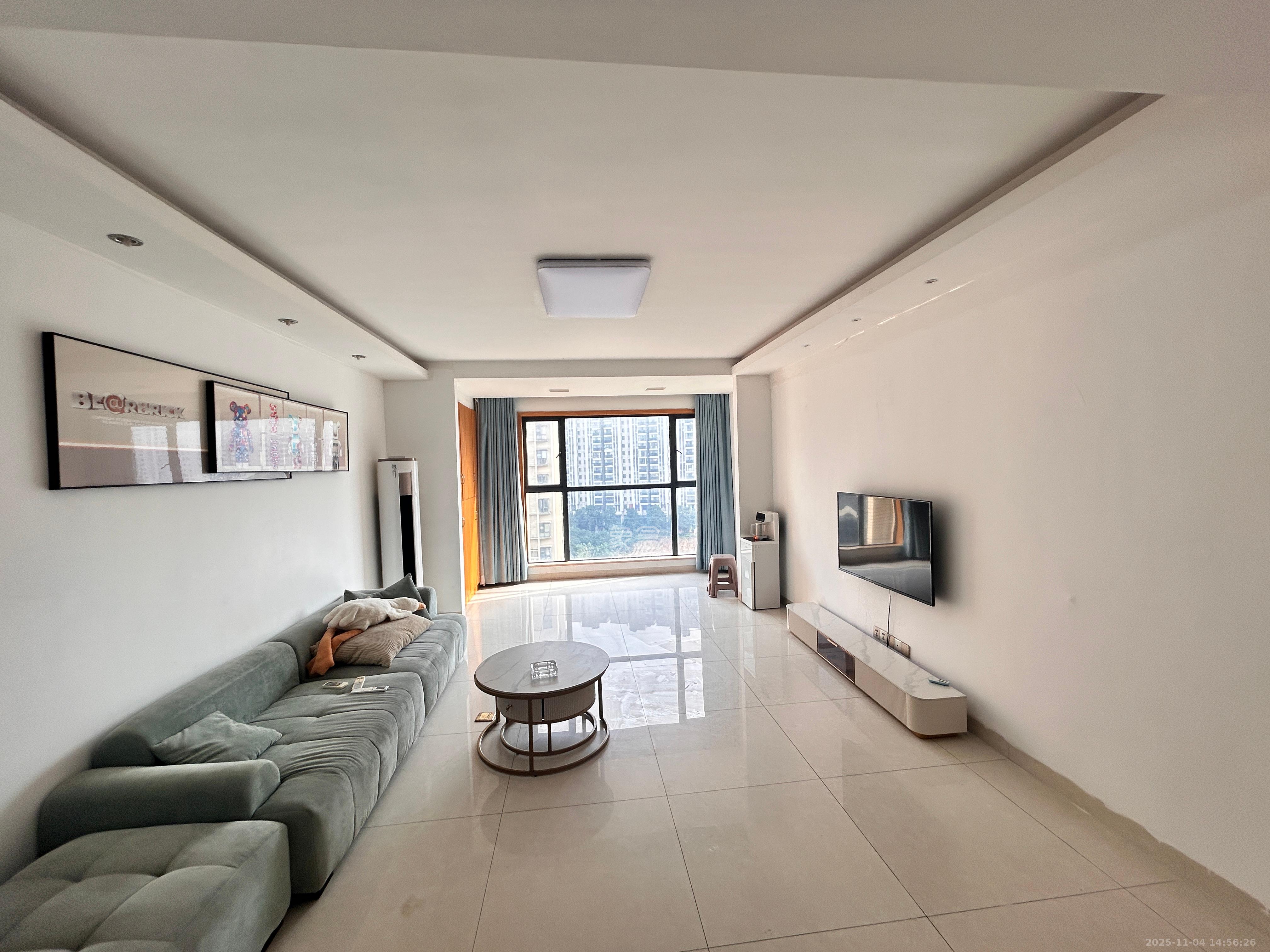 长盛岚庭  3室2厅2卫    2300.0元/月