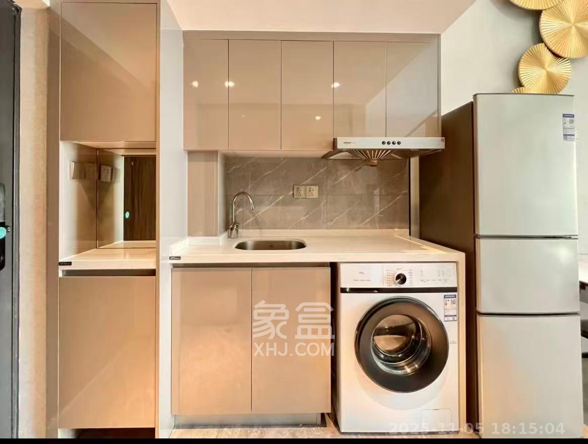 中一鲲出（鲲鹏府）  2室1厅1卫    2500.0元/月室内图