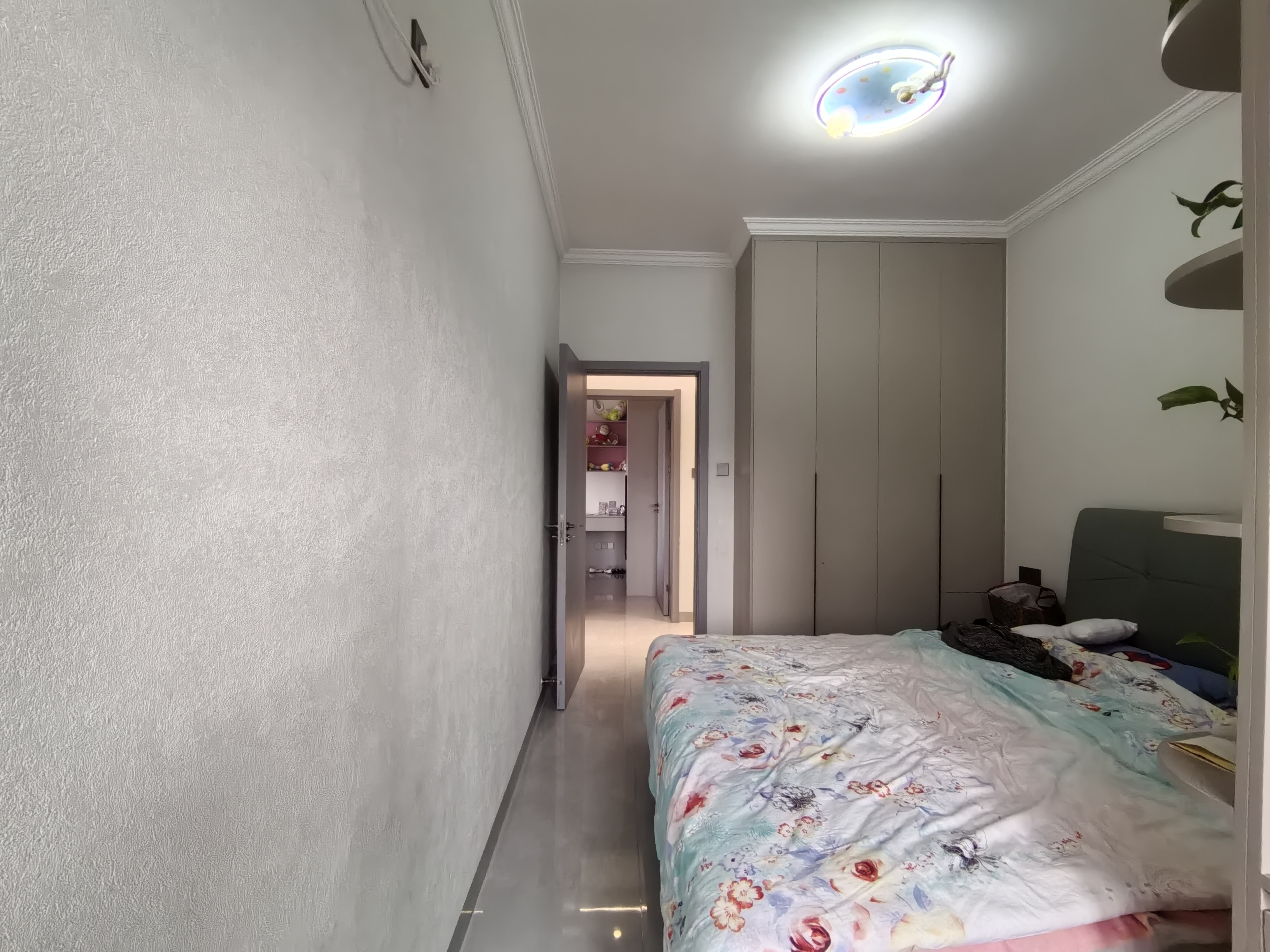 德桂园书香苑  1室0厅0卫    79.8万卧室