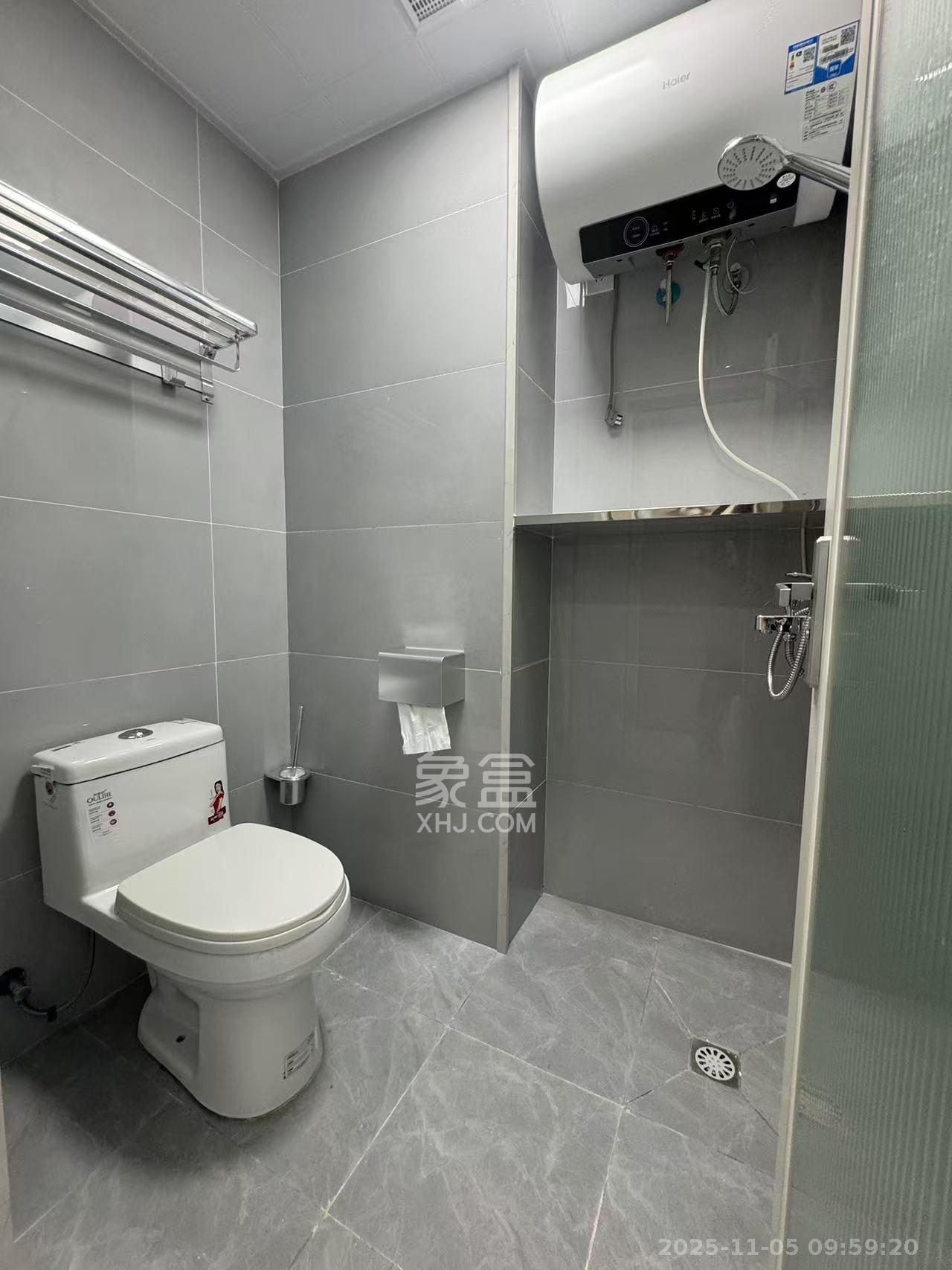 君悦新天地  1室1厅1卫    1700.0元/月室内图