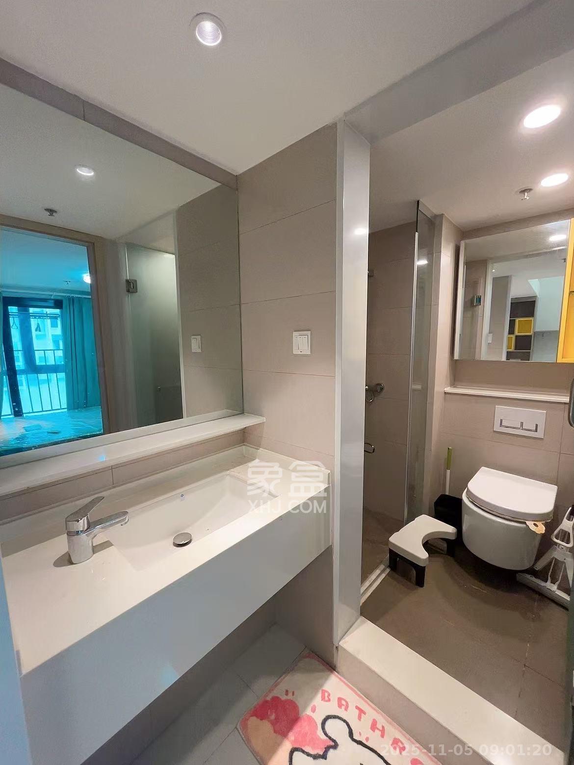 时代年华  3室2厅2卫    1600.0元/月室内图