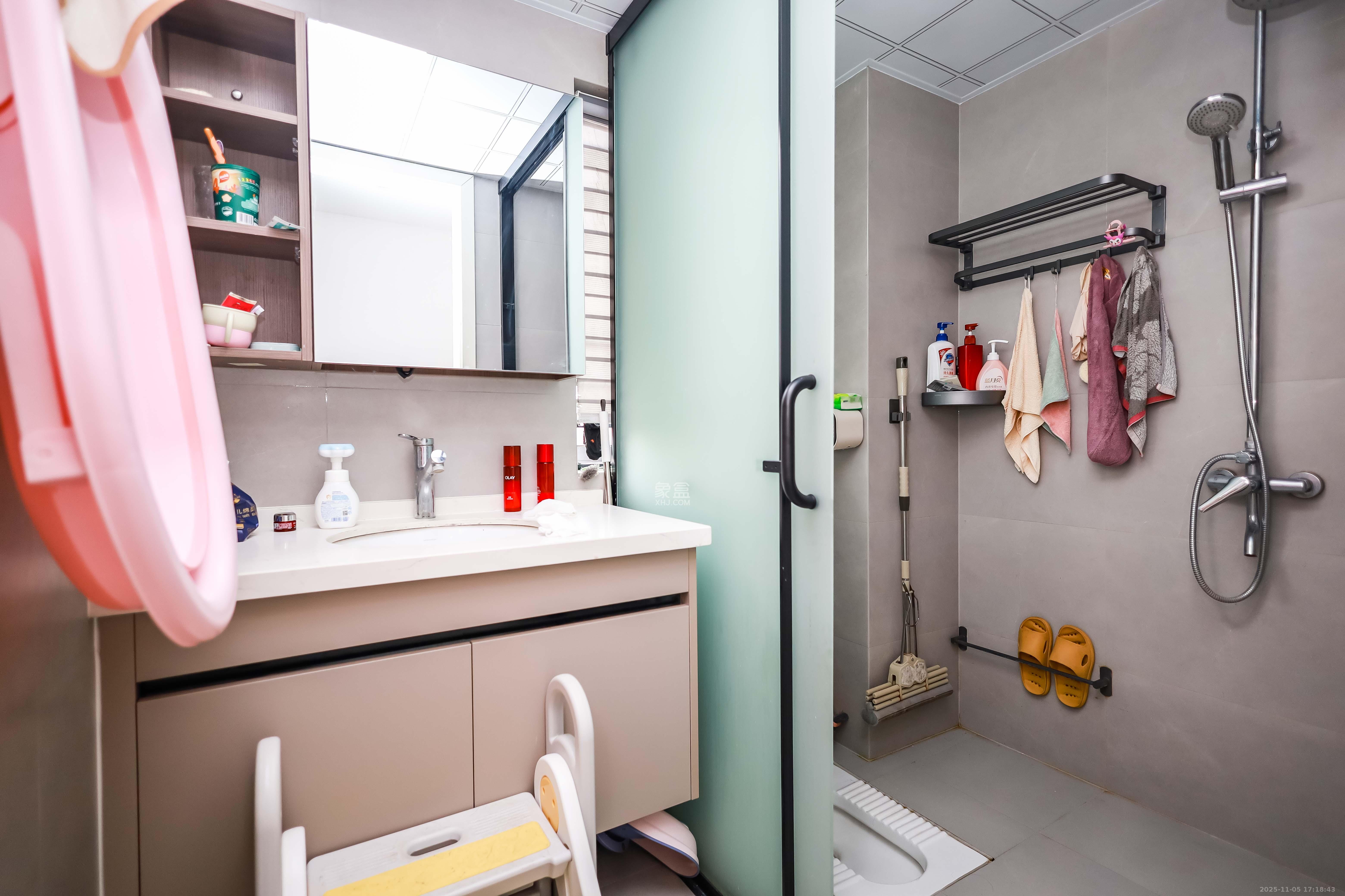 保利恒伟时光印象 4室2厅2卫 135.0万 保利恒伟时光印象 4室2厅2卫 135.0万卫生间