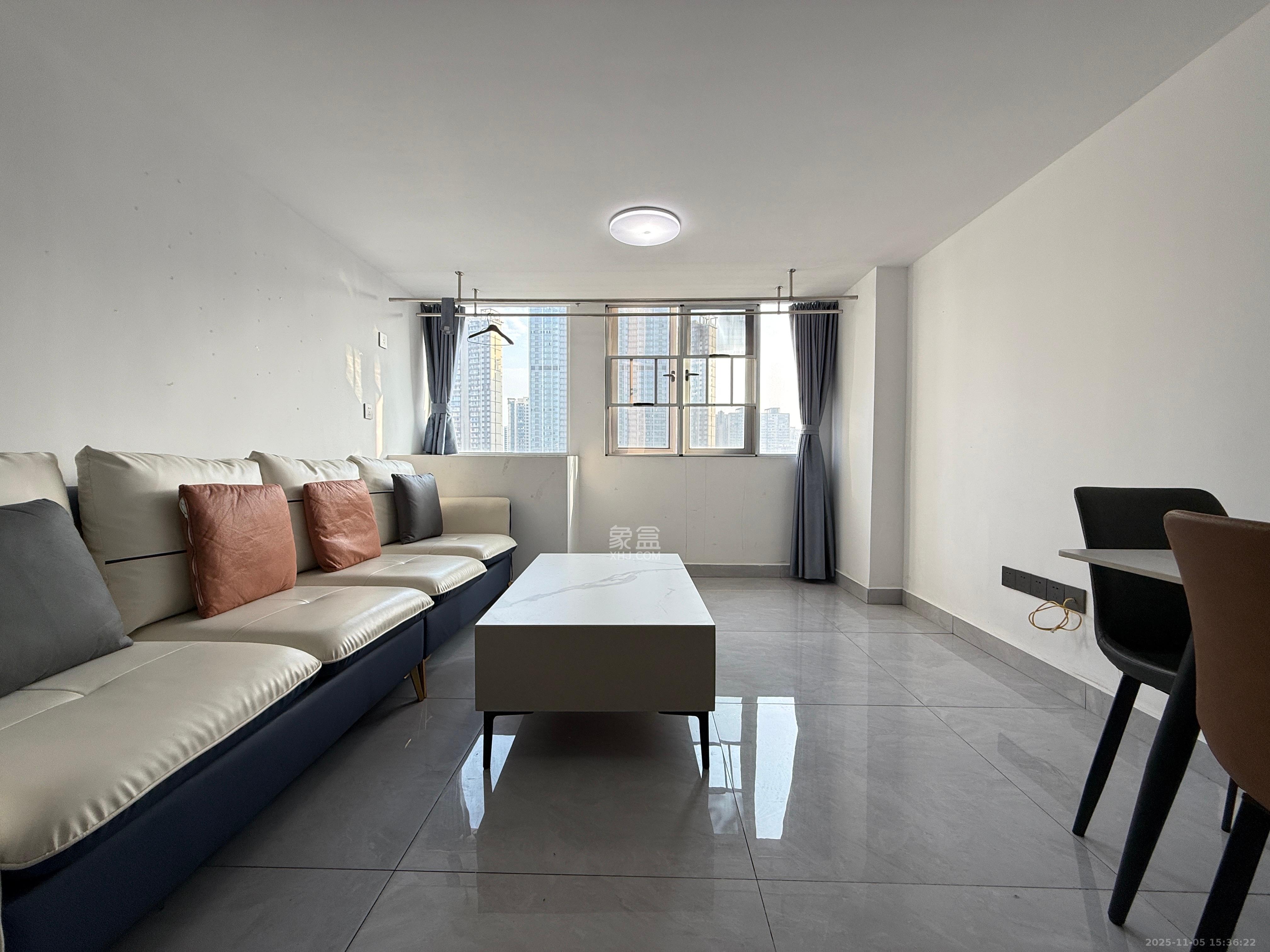 太阳城  2室1厅1卫    1700.0元/月